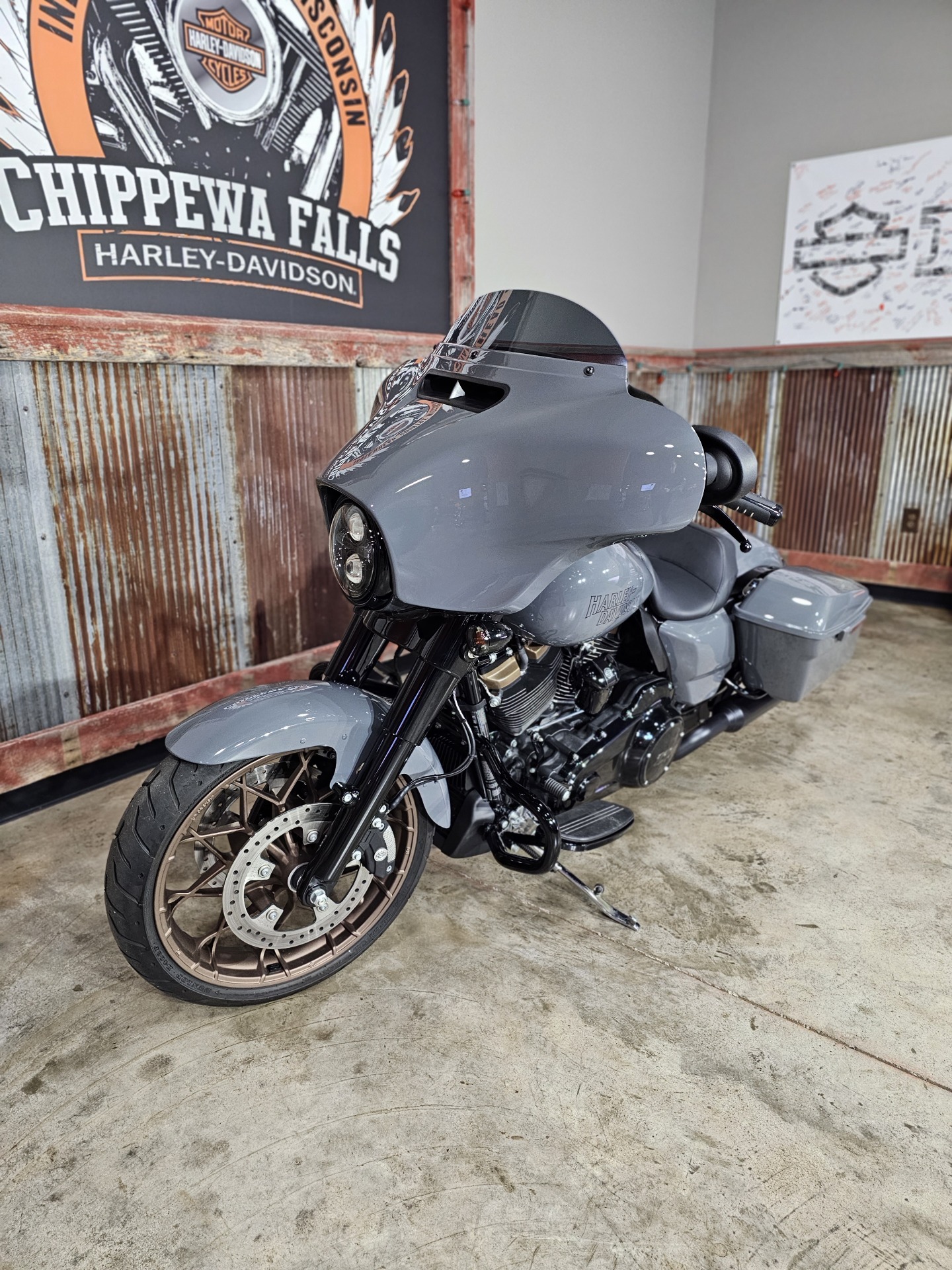 2022 Harley-Davidson Street Glide® ST in Chippewa Falls, Wisconsin - Photo 14