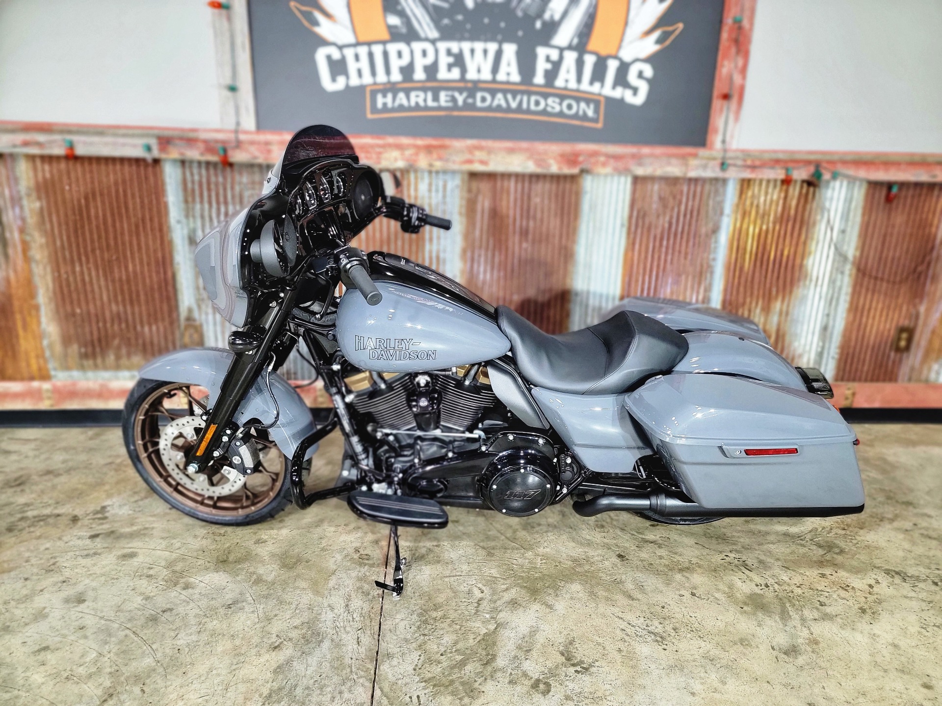 2022 Harley-Davidson Street Glide® ST in Chippewa Falls, Wisconsin - Photo 10