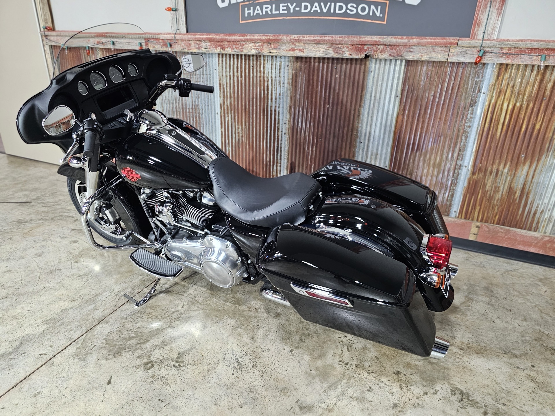 2021 Harley-Davidson Electra Glide® Standard in Chippewa Falls, Wisconsin - Photo 13