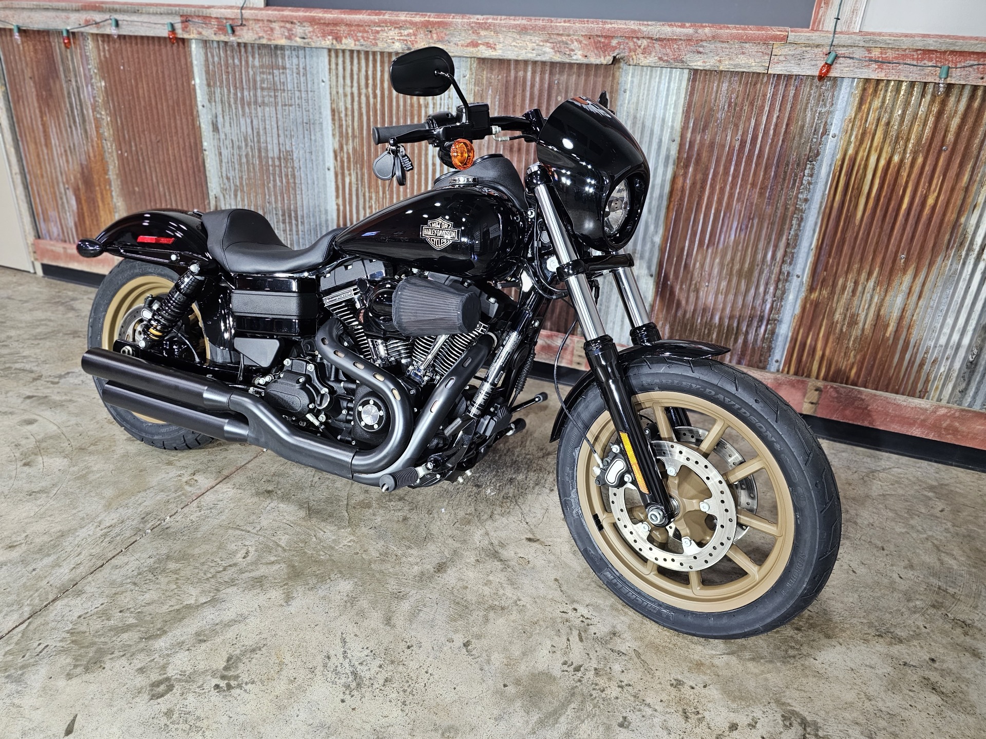2017 Harley-Davidson Low Rider® S in Chippewa Falls, Wisconsin - Photo 4