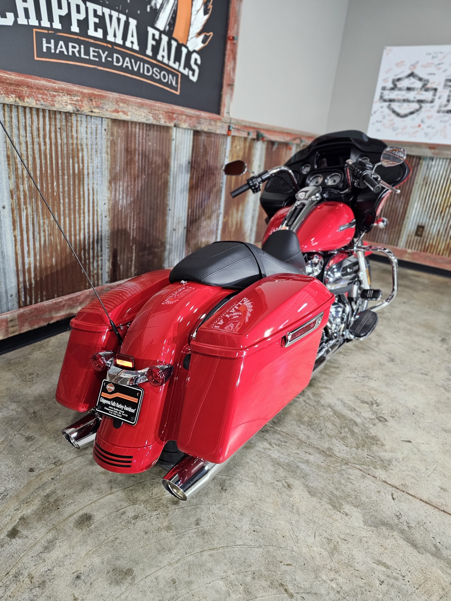 2023 Harley-Davidson Road Glide® in Chippewa Falls, Wisconsin - Photo 6