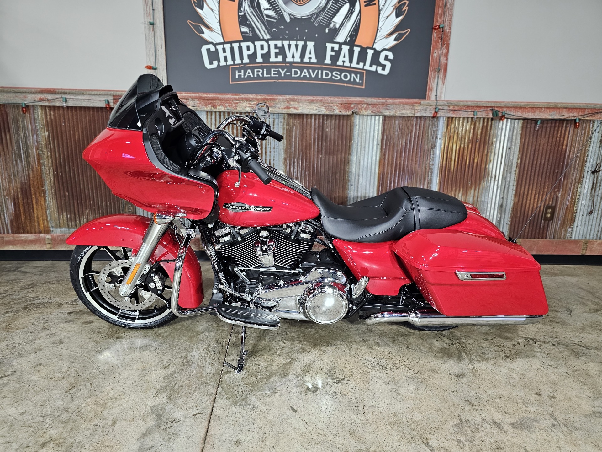 2023 Harley-Davidson Road Glide® in Chippewa Falls, Wisconsin - Photo 11
