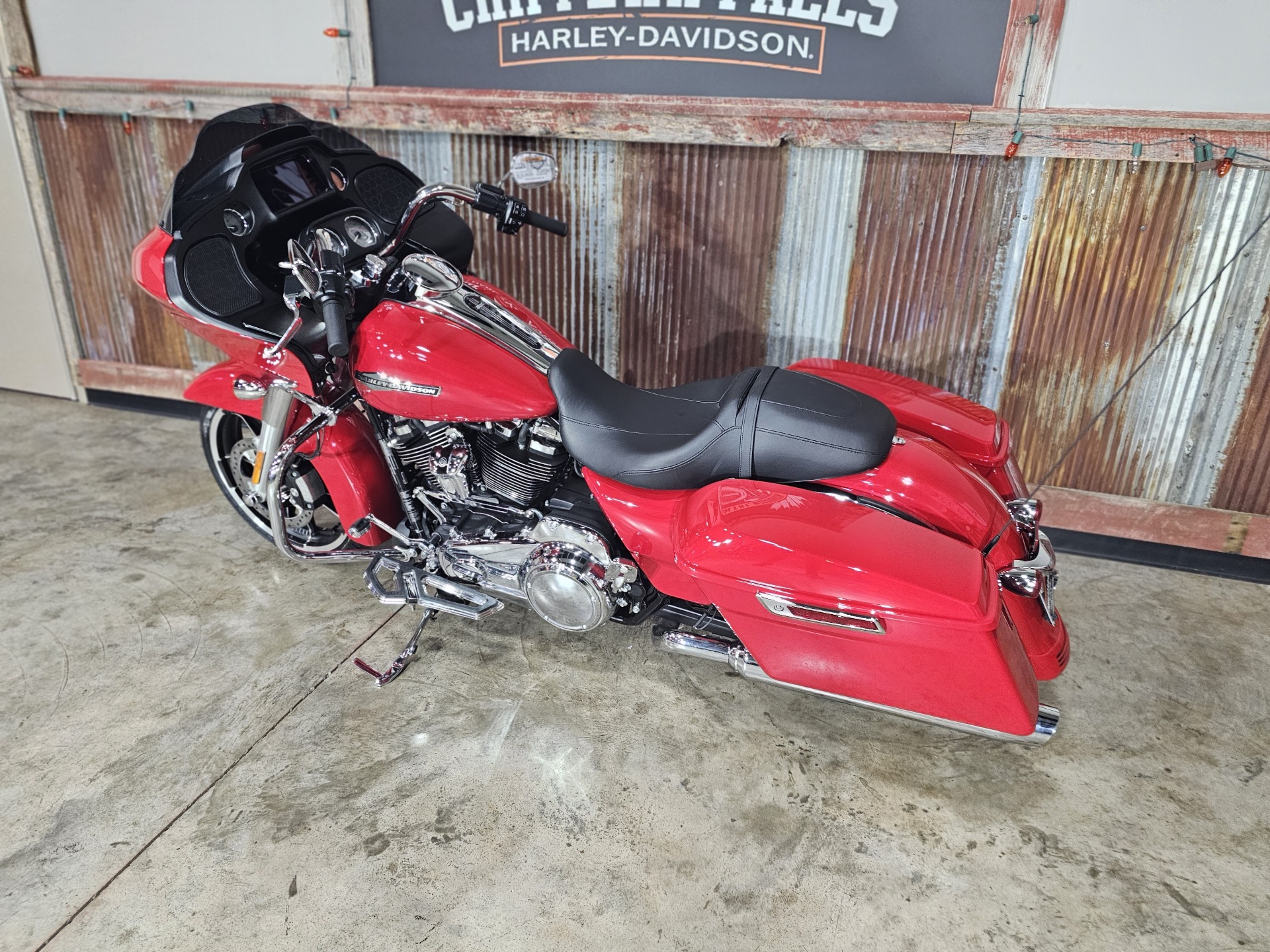 2023 Harley-Davidson Road Glide® in Chippewa Falls, Wisconsin - Photo 10