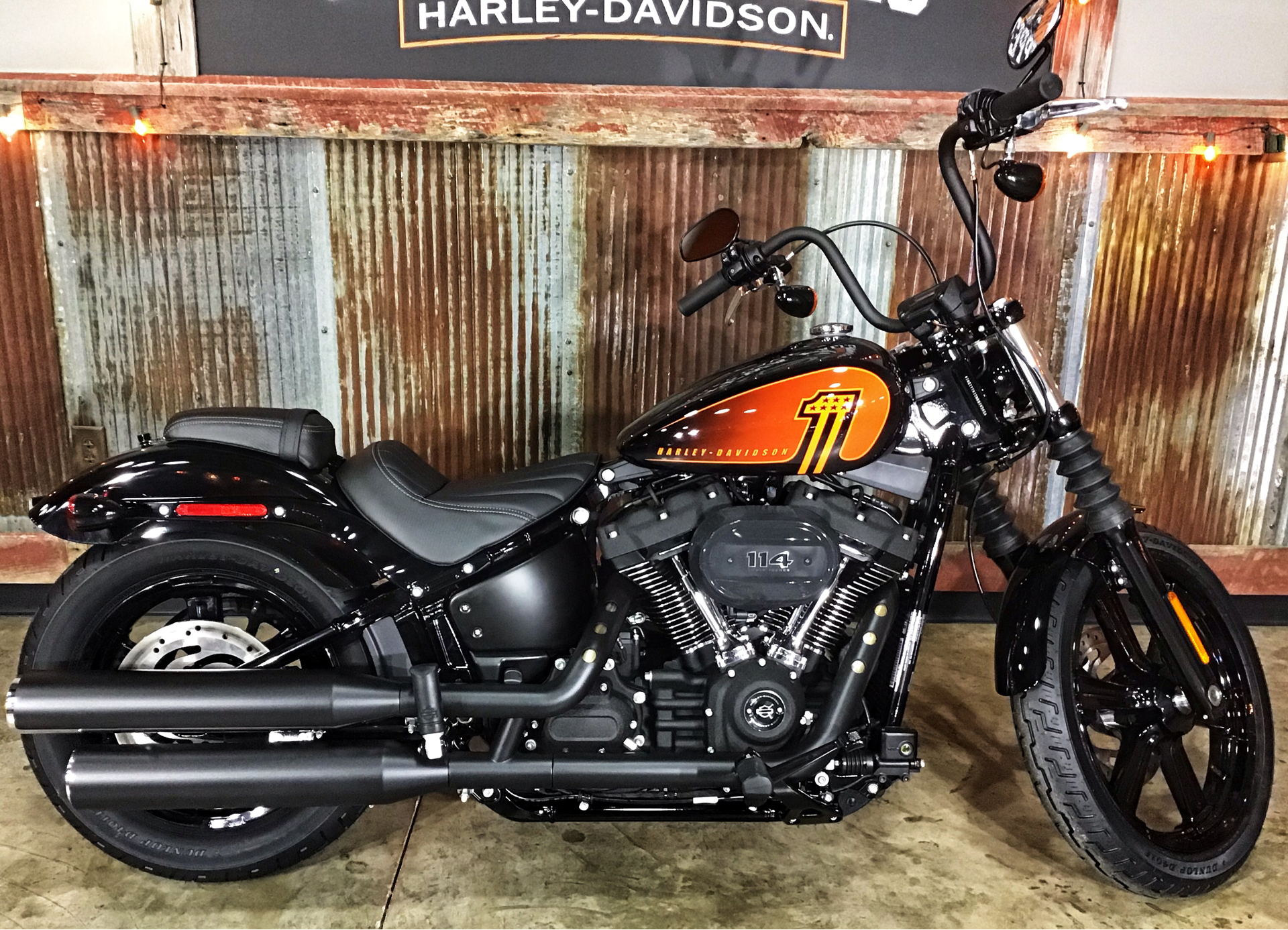 2022 Harley-Davidson Street Bob® 114 in Chippewa Falls, Wisconsin - Photo 1