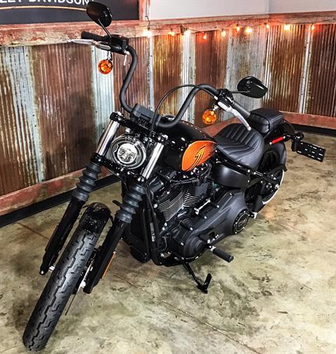 2022 Harley-Davidson Street Bob® 114 in Chippewa Falls, Wisconsin - Photo 15