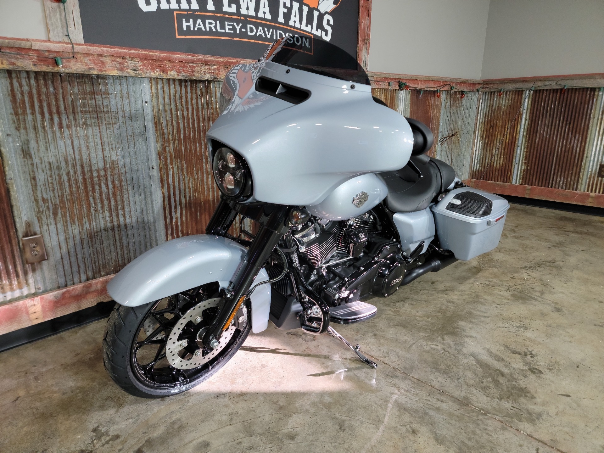 2023 Harley-Davidson Street Glide® Special in Chippewa Falls, Wisconsin - Photo 12