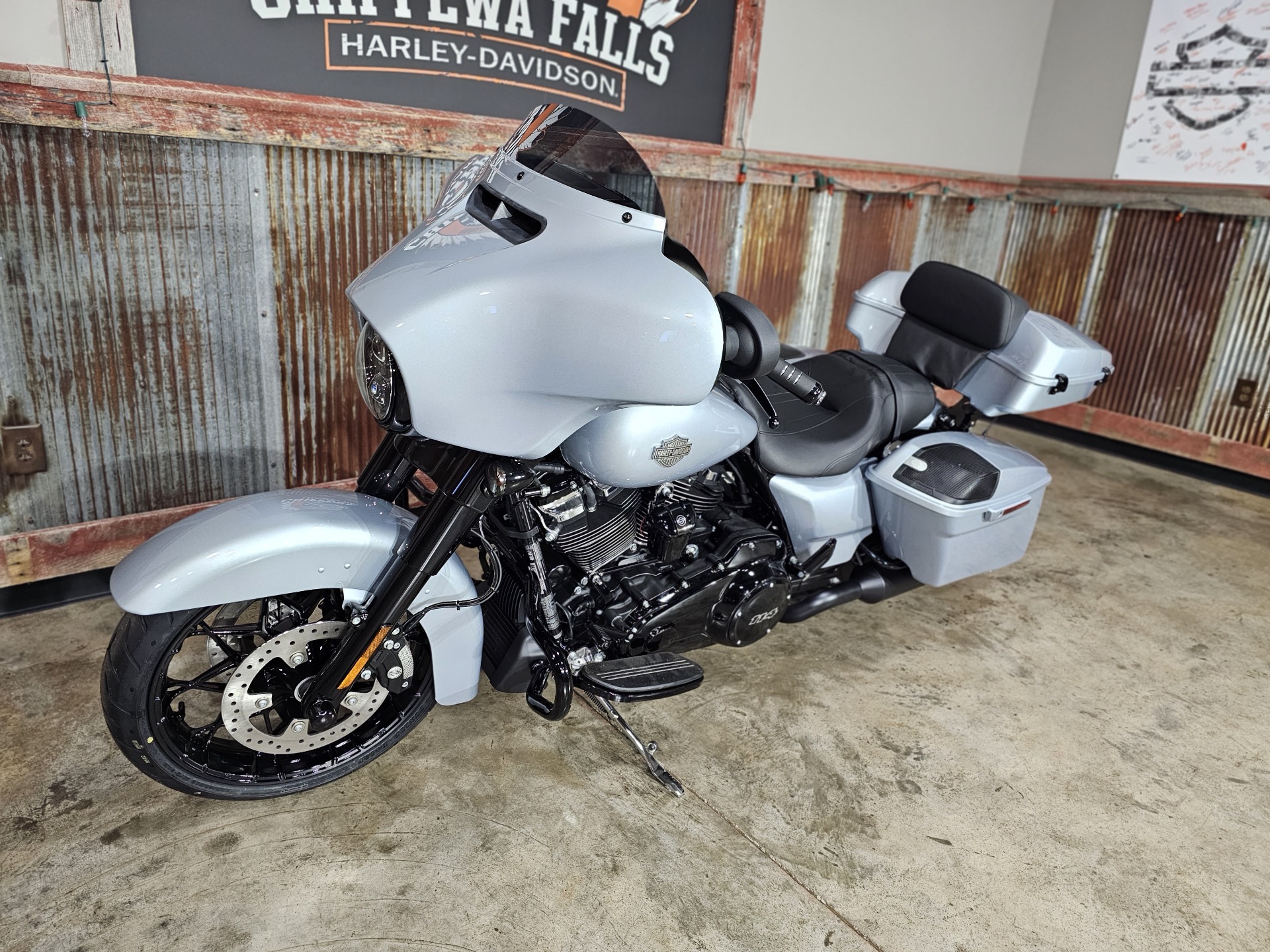 2023 Harley-Davidson Street Glide® Special in Chippewa Falls, Wisconsin - Photo 16