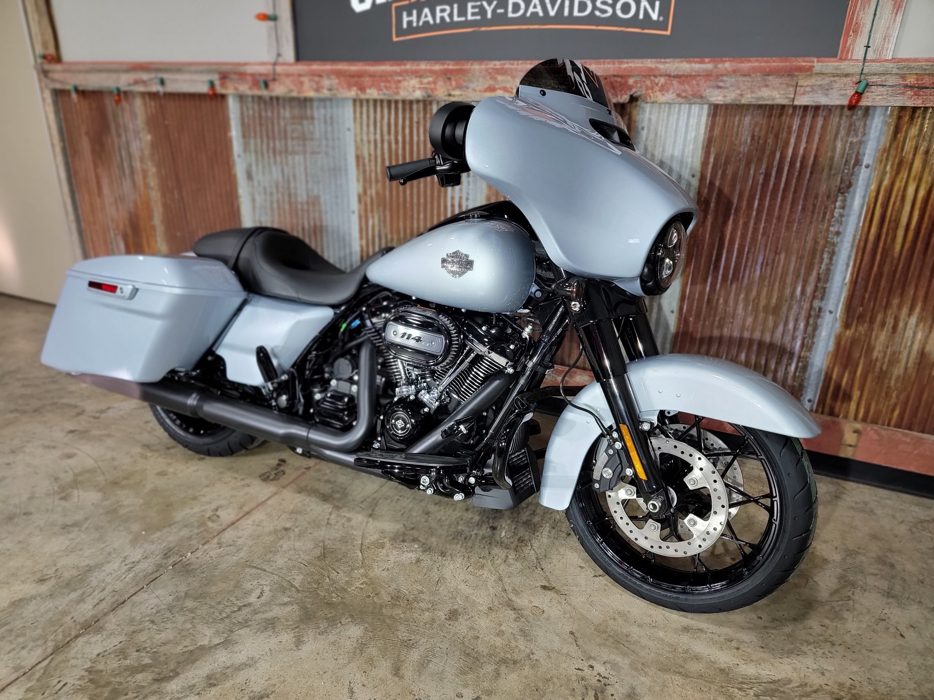 2023 Harley-Davidson Street Glide® Special in Chippewa Falls, Wisconsin - Photo 4