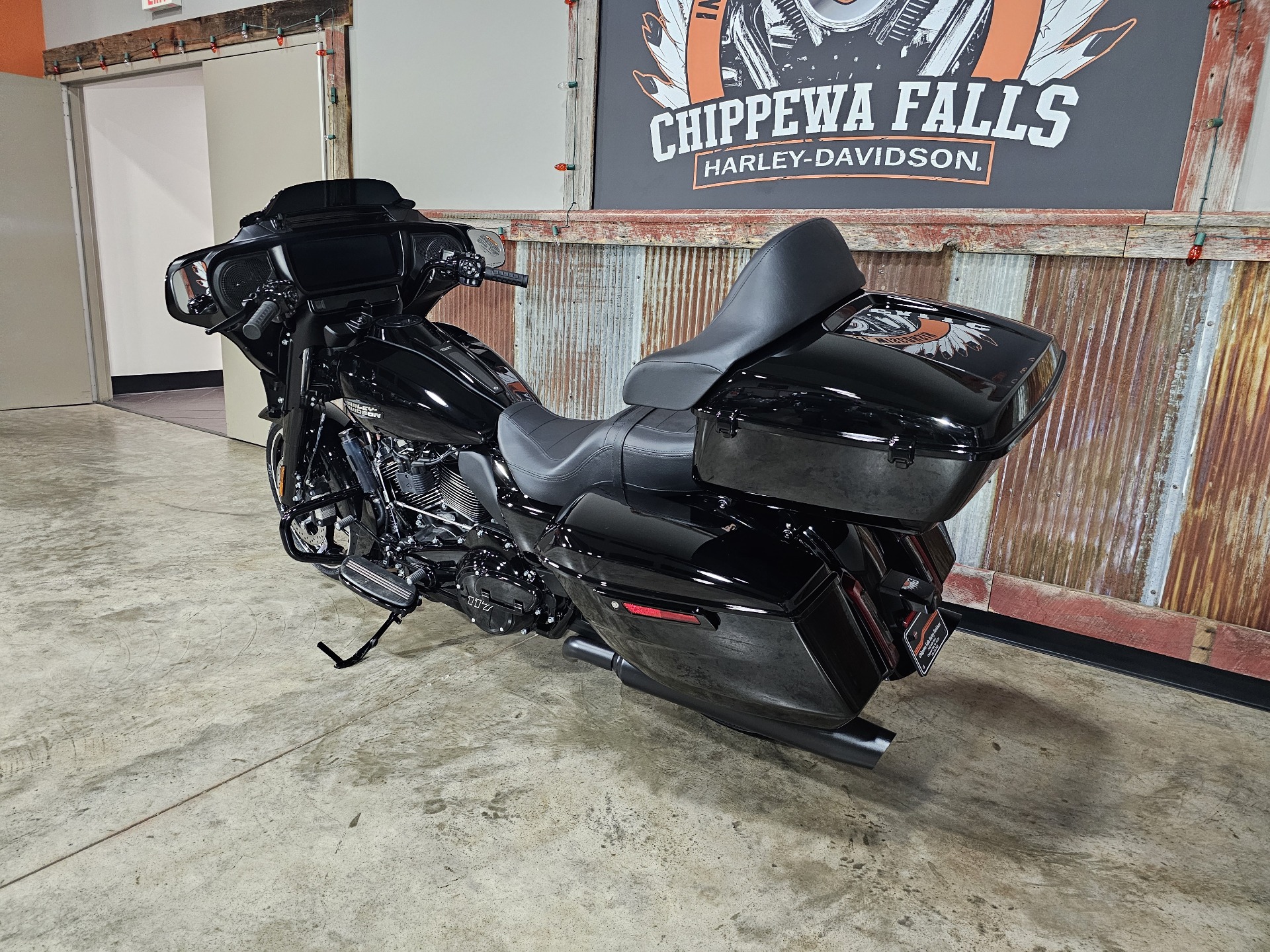 2024 Harley-Davidson Street Glide® in Chippewa Falls, Wisconsin - Photo 14