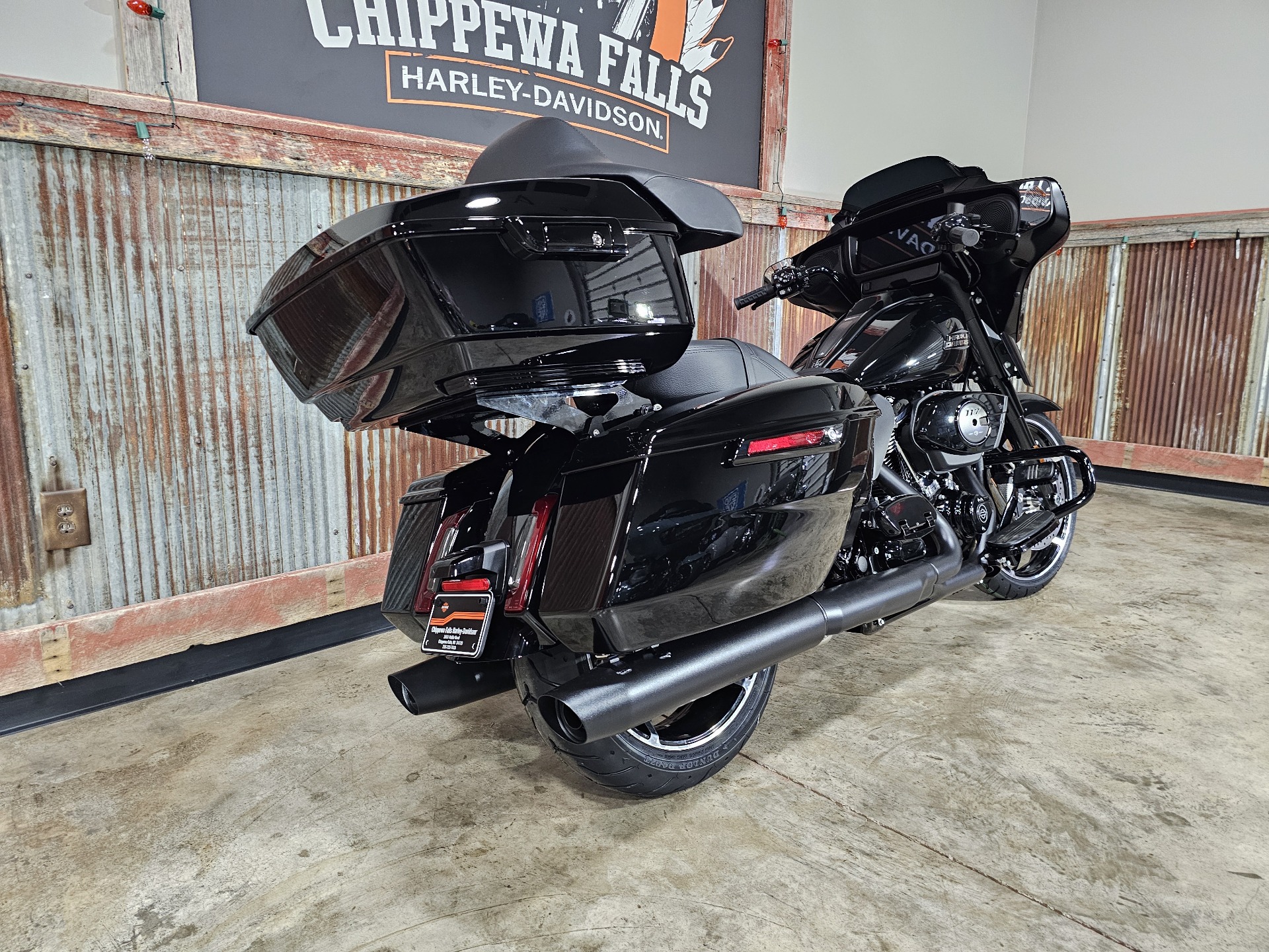 2024 Harley-Davidson Street Glide® in Chippewa Falls, Wisconsin - Photo 11