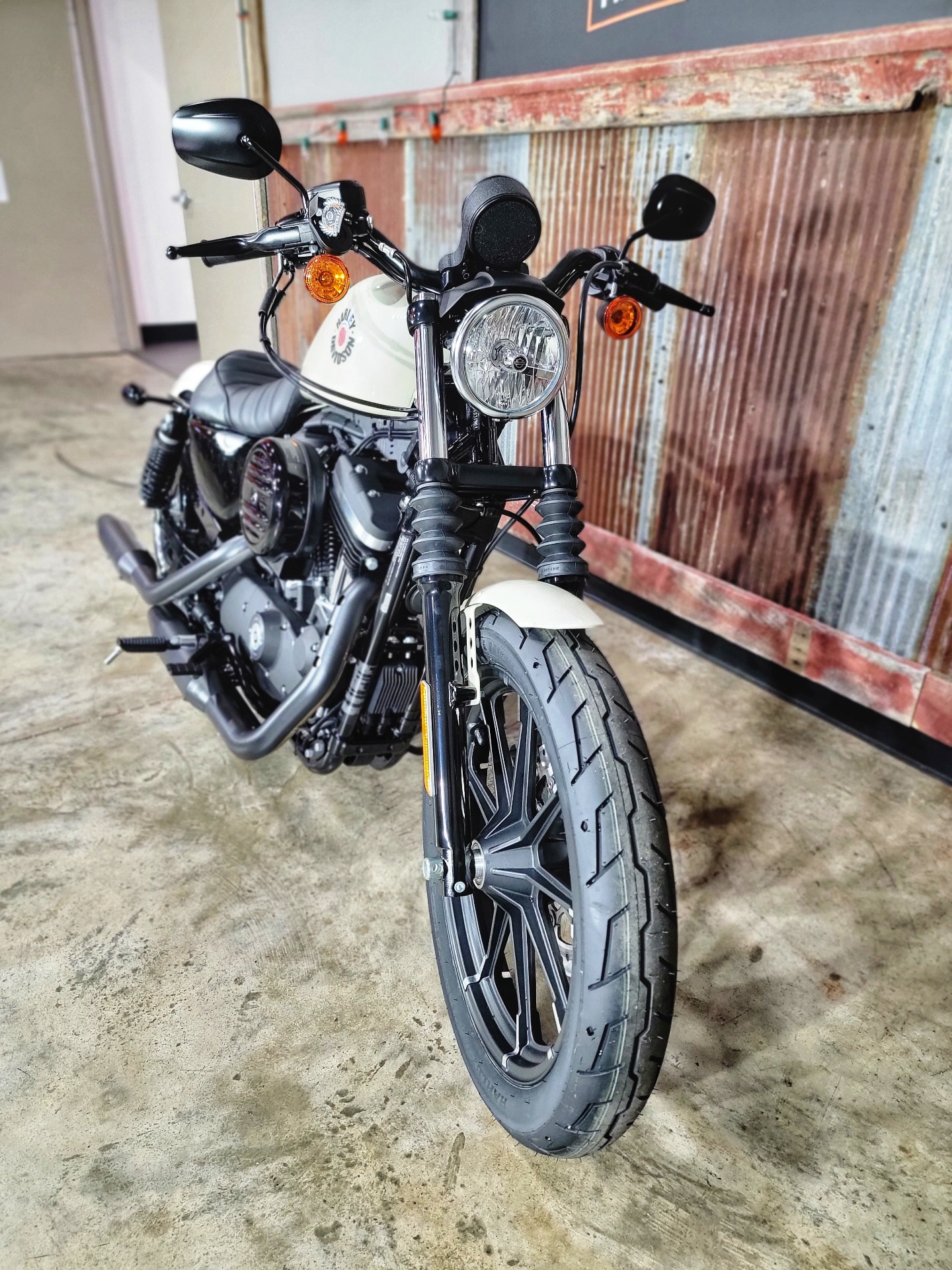 2022 Harley-Davidson Iron 883™ in Chippewa Falls, Wisconsin - Photo 3