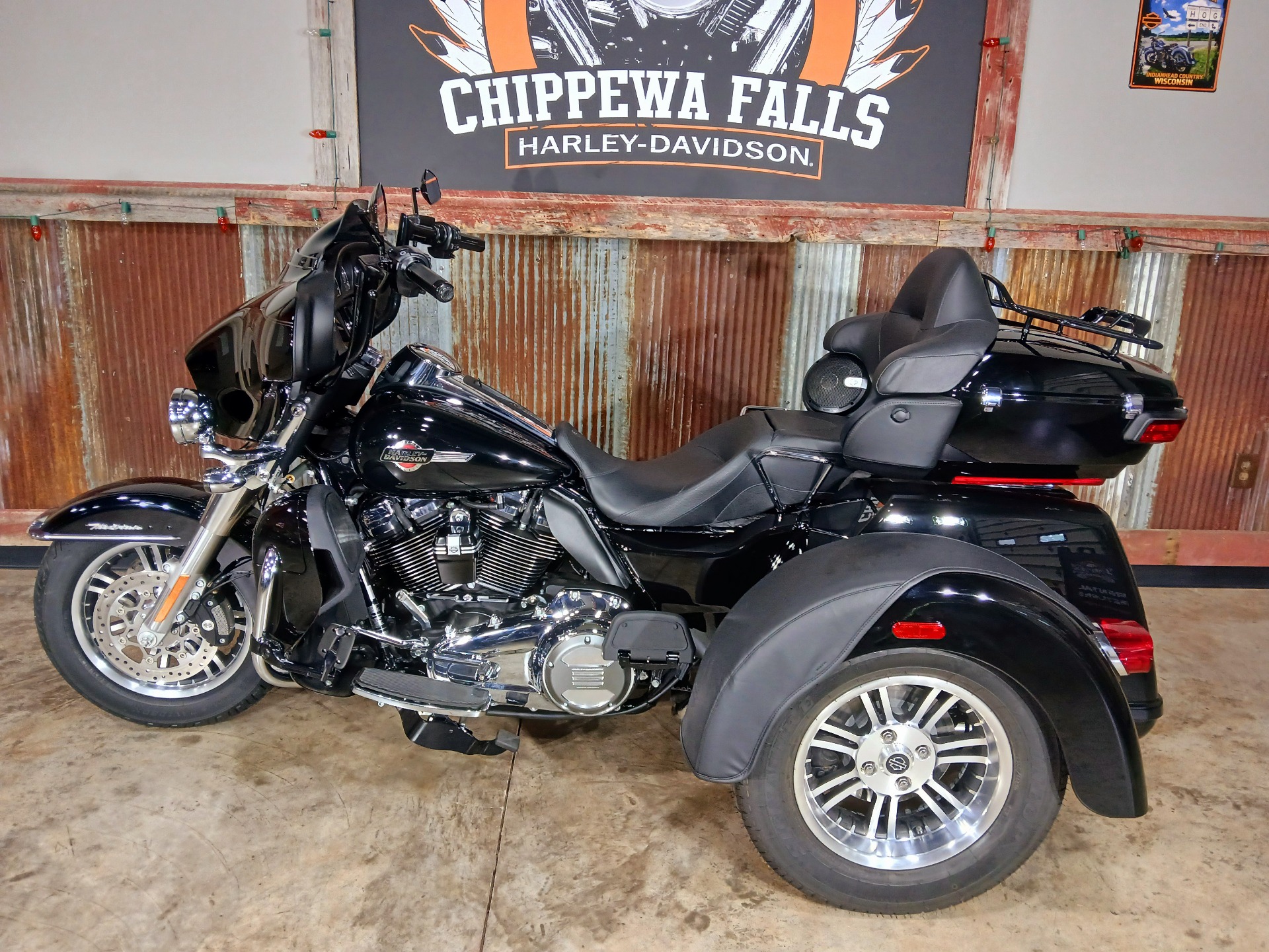 2022 Harley-Davidson Tri Glide® Ultra in Chippewa Falls, Wisconsin - Photo 11