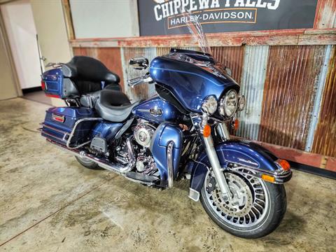 2009 Harley-Davidson Ultra Classic® Electra Glide® in Chippewa Falls, Wisconsin - Photo 6