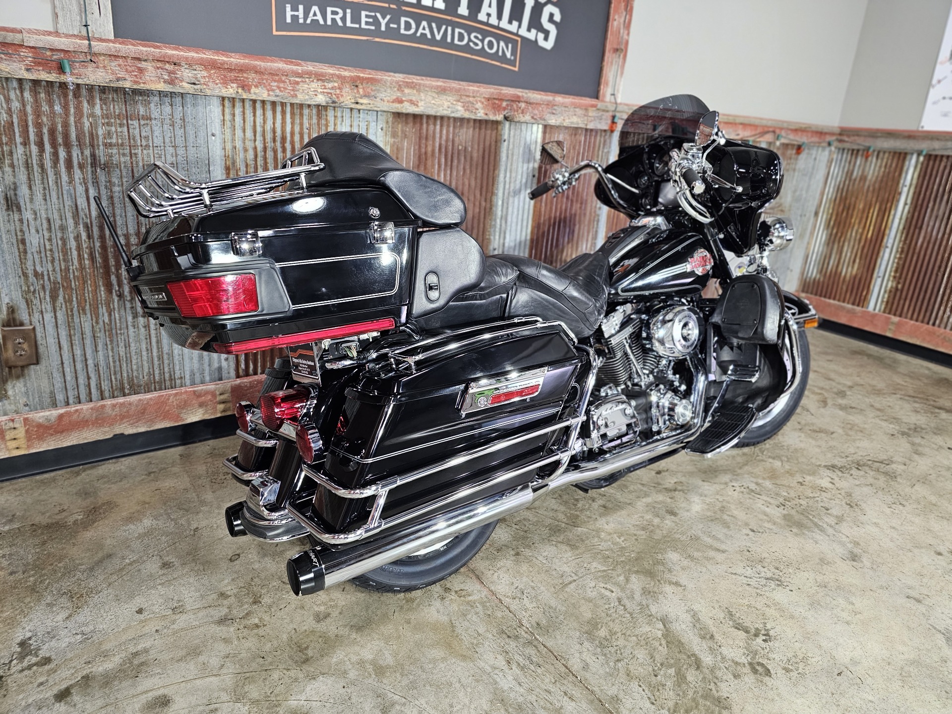 2007 Harley-Davidson FLHTCU Ultra Classic® Electra Glide® Patriot Special Edition in Chippewa Falls, Wisconsin - Photo 5