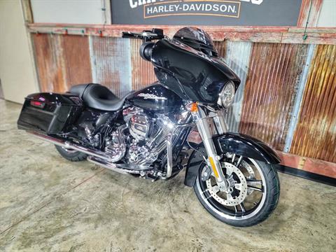 2015 Harley-Davidson Street Glide® in Chippewa Falls, Wisconsin - Photo 4