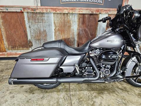 2017 Harley-Davidson Street Glide® Special in Chippewa Falls, Wisconsin - Photo 9