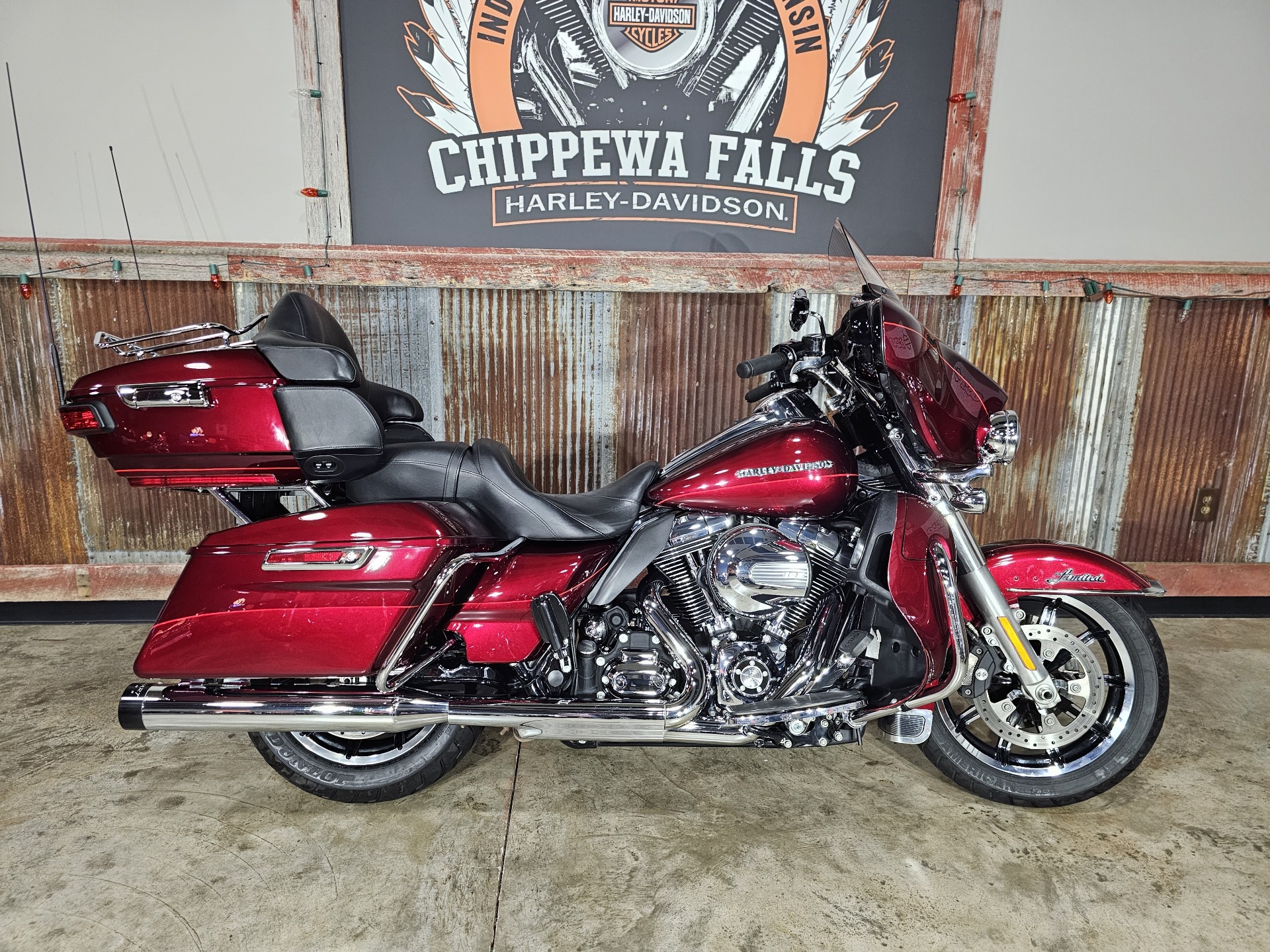 2016 Harley-Davidson Ultra Limited in Chippewa Falls, Wisconsin - Photo 1