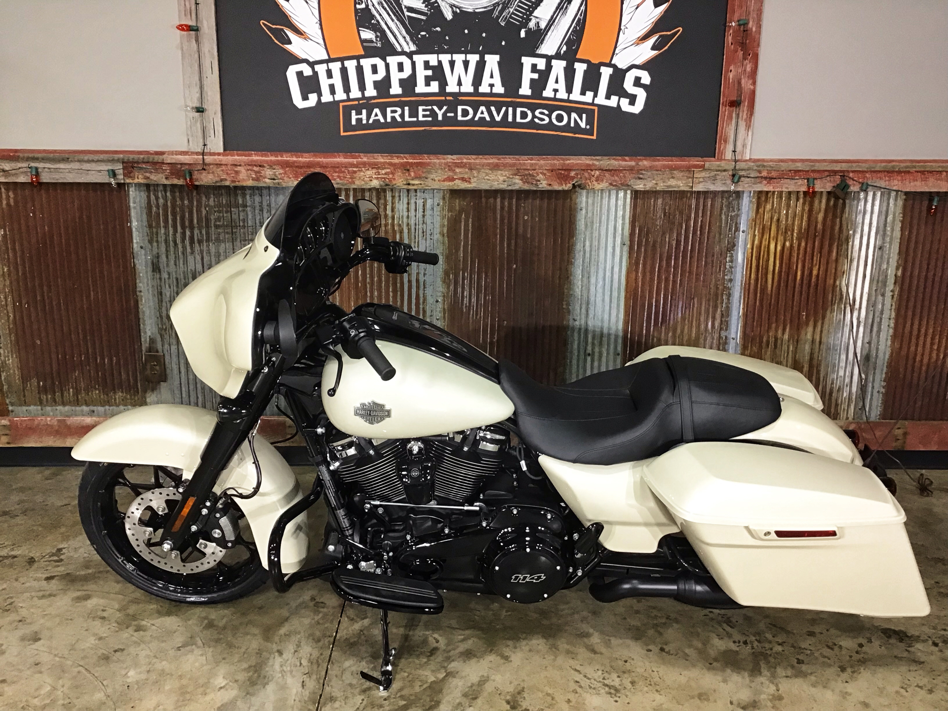 2022 Harley-Davidson Street Glide® Special in Chippewa Falls, Wisconsin - Photo 14