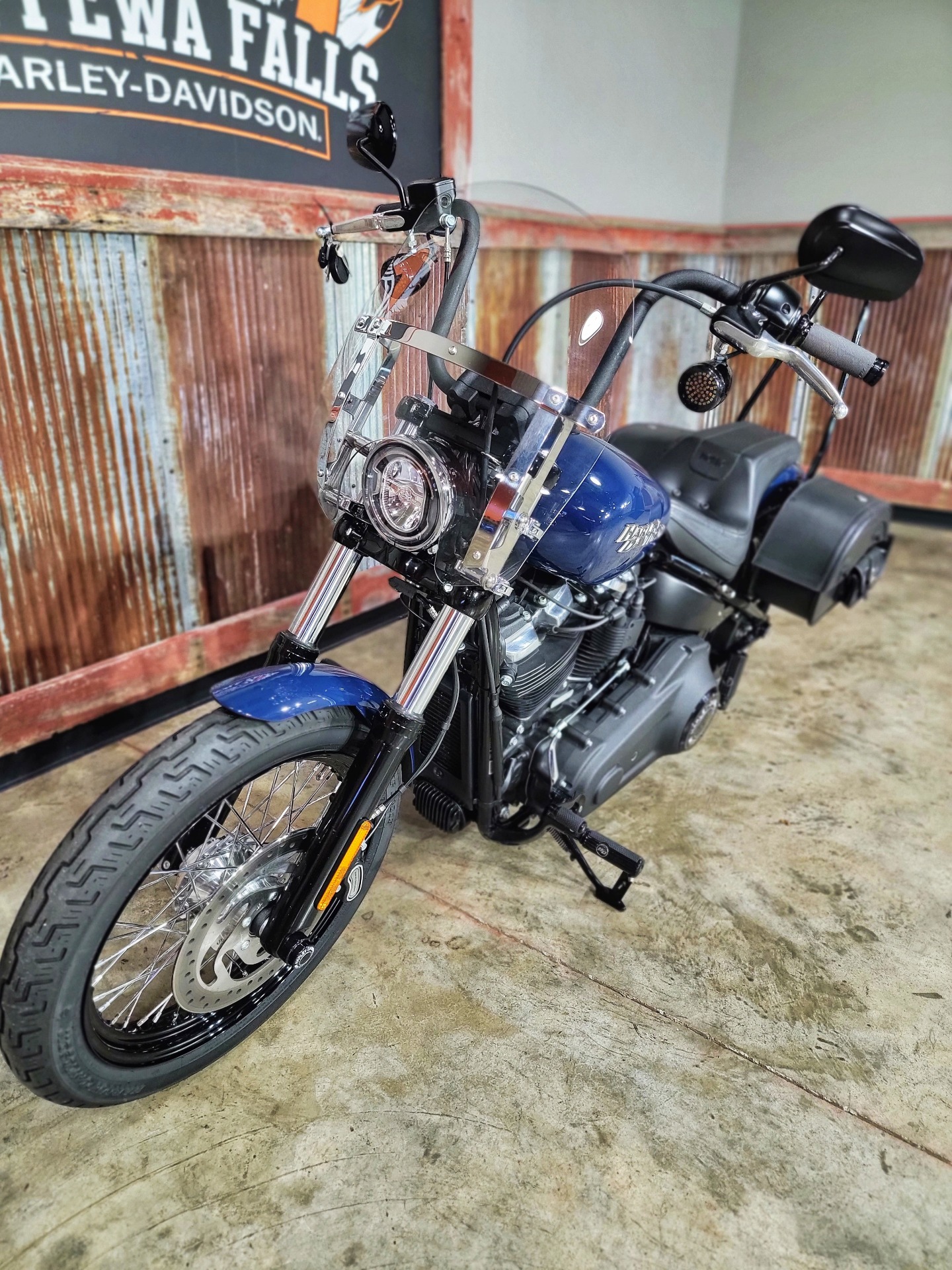 2019 Harley-Davidson Street Bob® in Chippewa Falls, Wisconsin - Photo 18