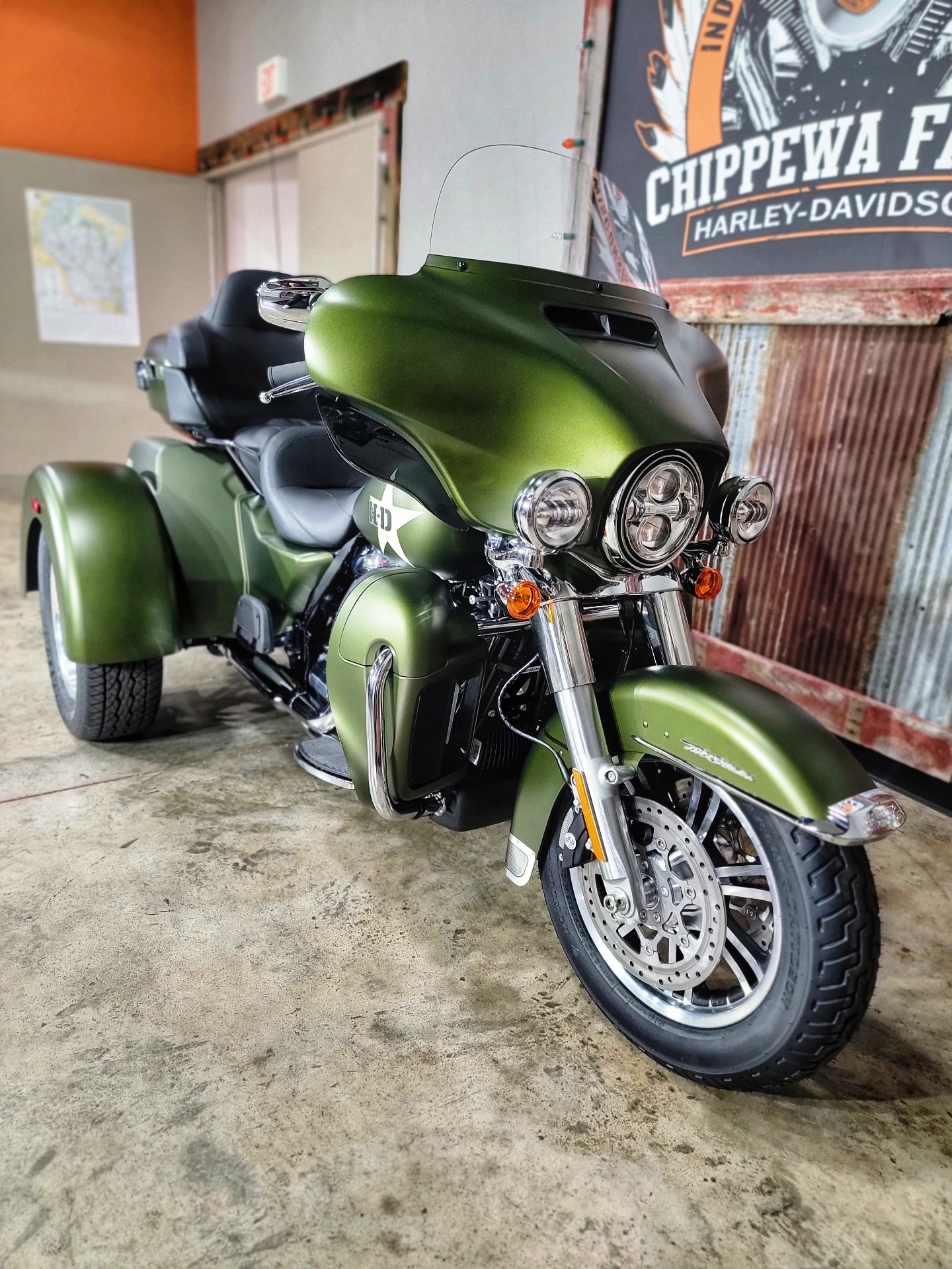 2022 Harley-Davidson Tri Glide Ultra (G.I. Enthusiast Collection) in Chippewa Falls, Wisconsin - Photo 3