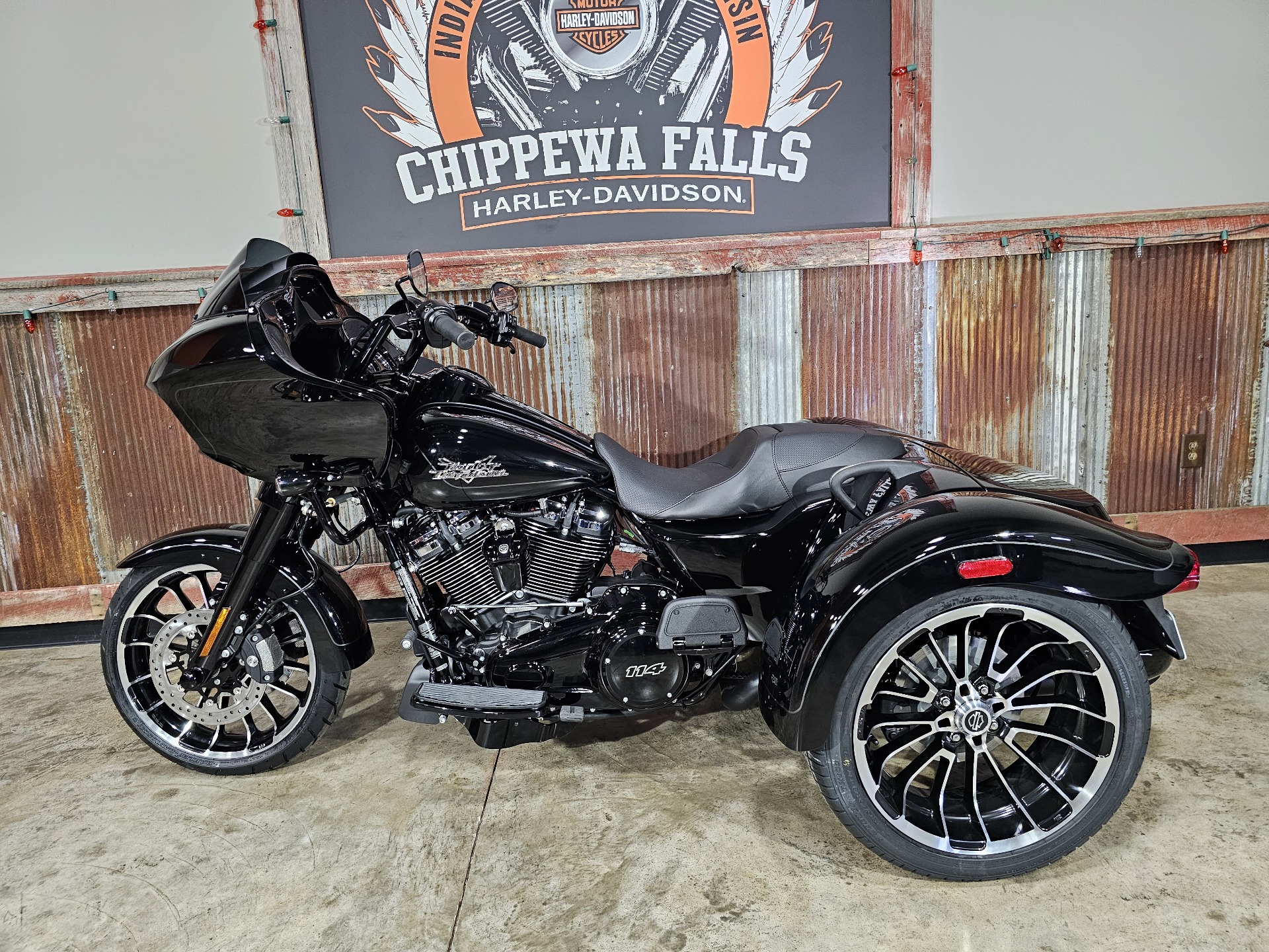 2024 Harley-Davidson Road Glide® 3 in Chippewa Falls, Wisconsin - Photo 11