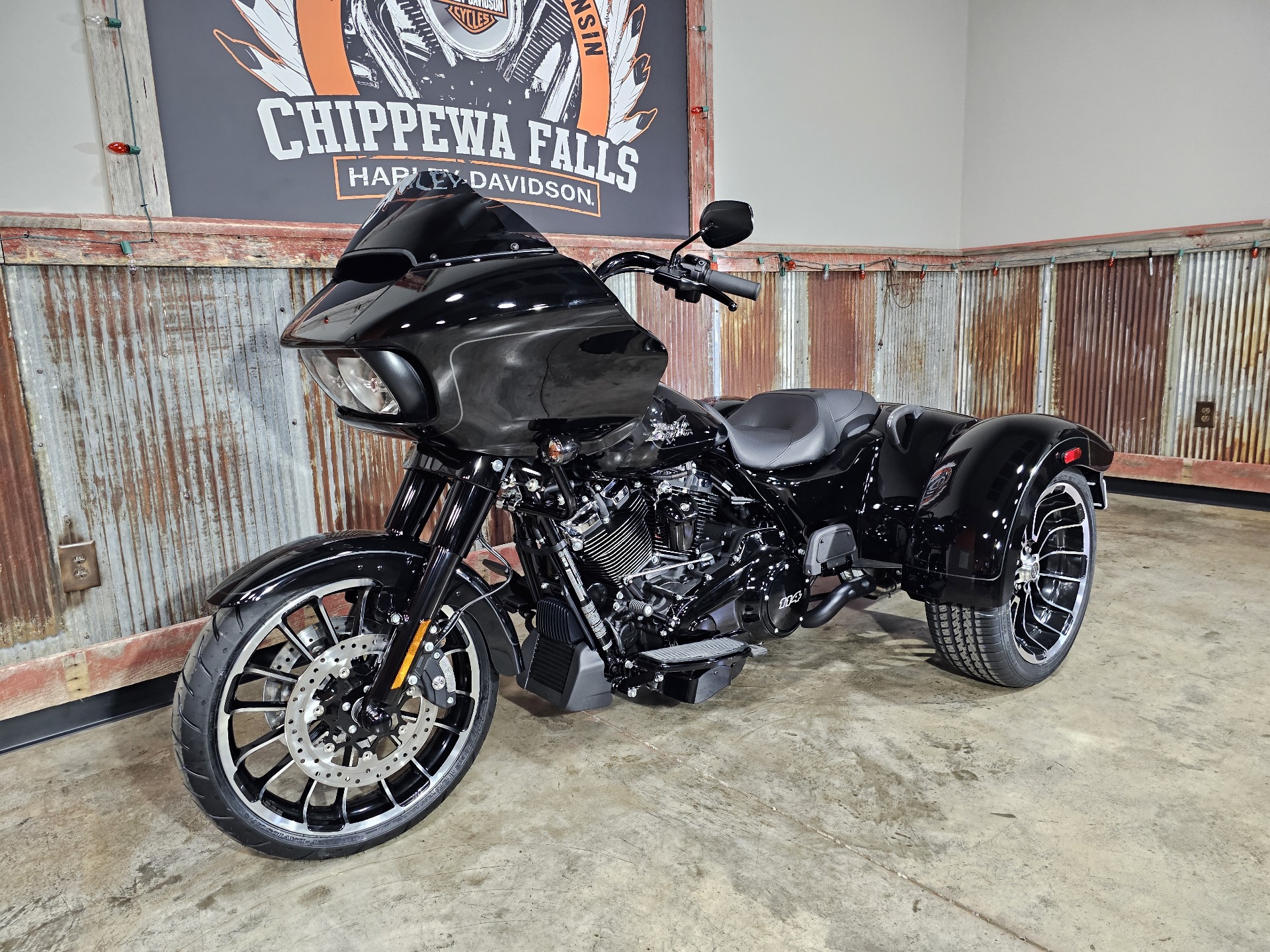 2024 Harley-Davidson Road Glide® 3 in Chippewa Falls, Wisconsin - Photo 14