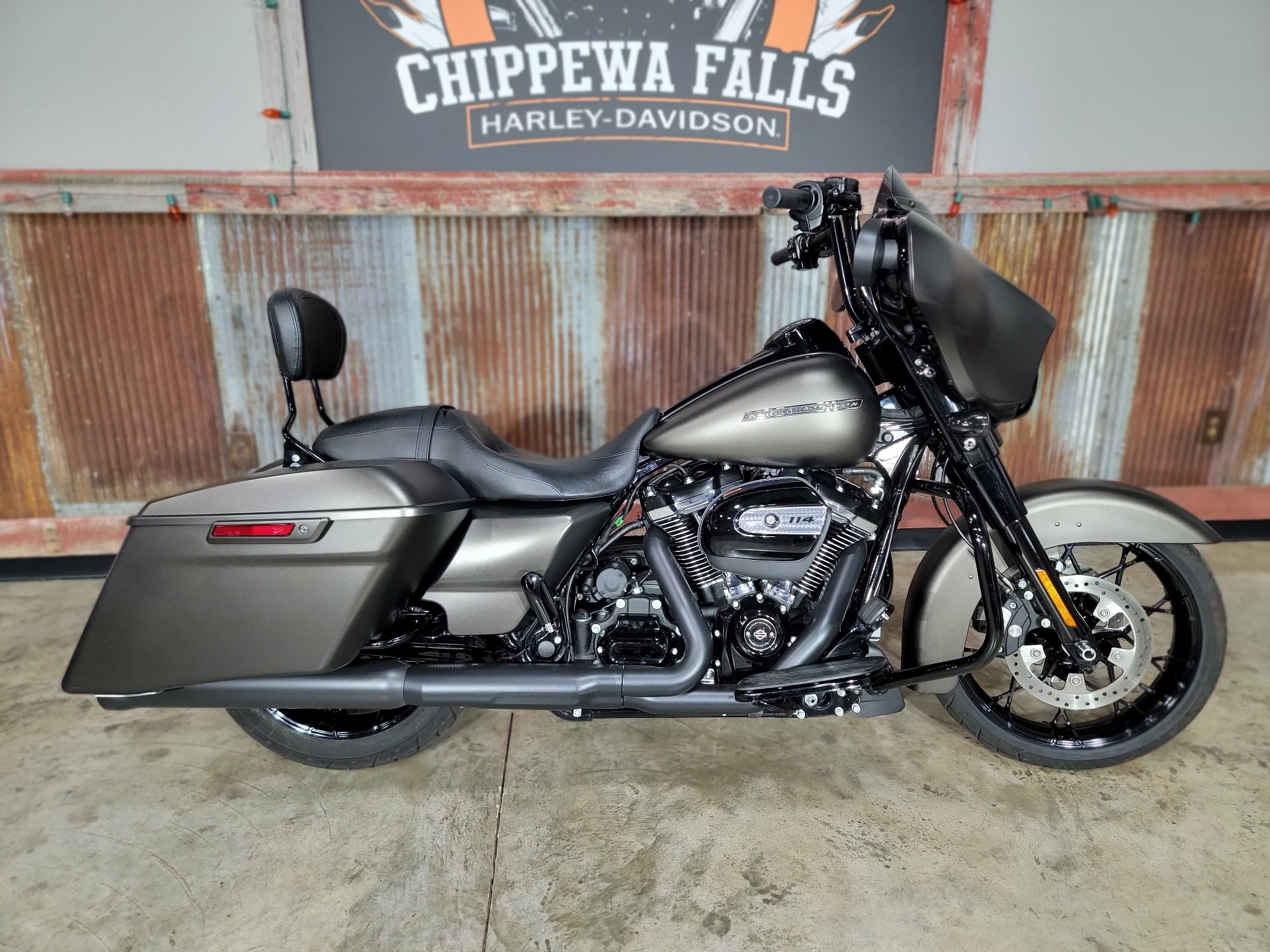2020 Harley-Davidson Street Glide® Special in Chippewa Falls, Wisconsin - Photo 1
