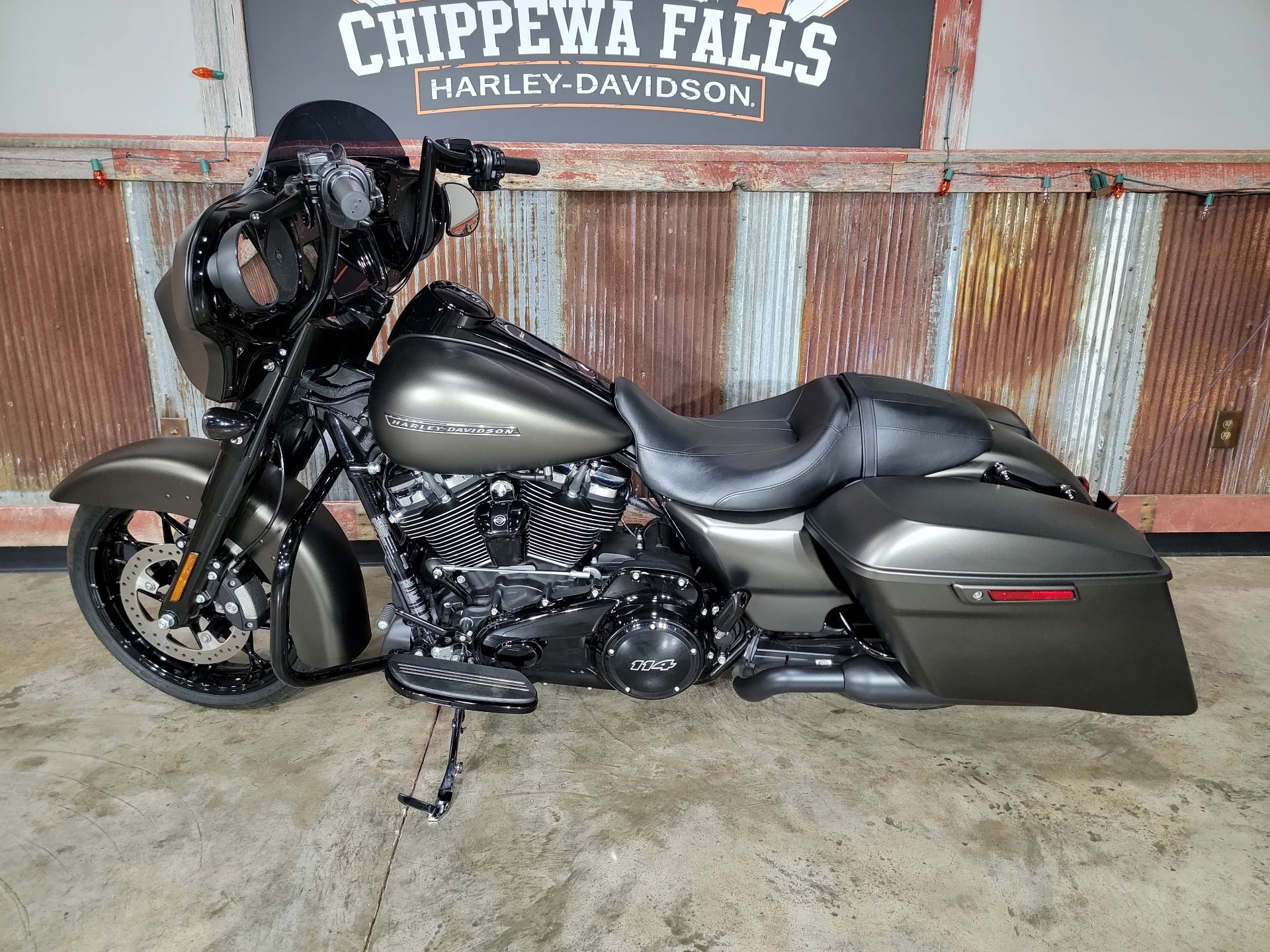 2020 Harley-Davidson Street Glide® Special in Chippewa Falls, Wisconsin - Photo 11