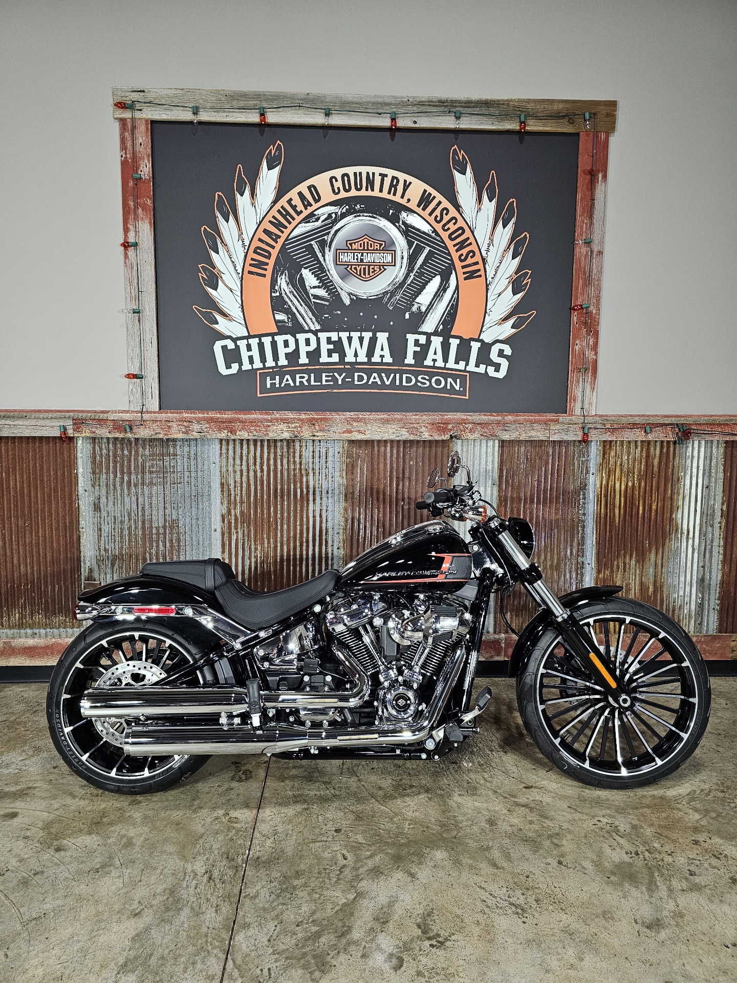 2024 Harley-Davidson Breakout® in Chippewa Falls, Wisconsin - Photo 2