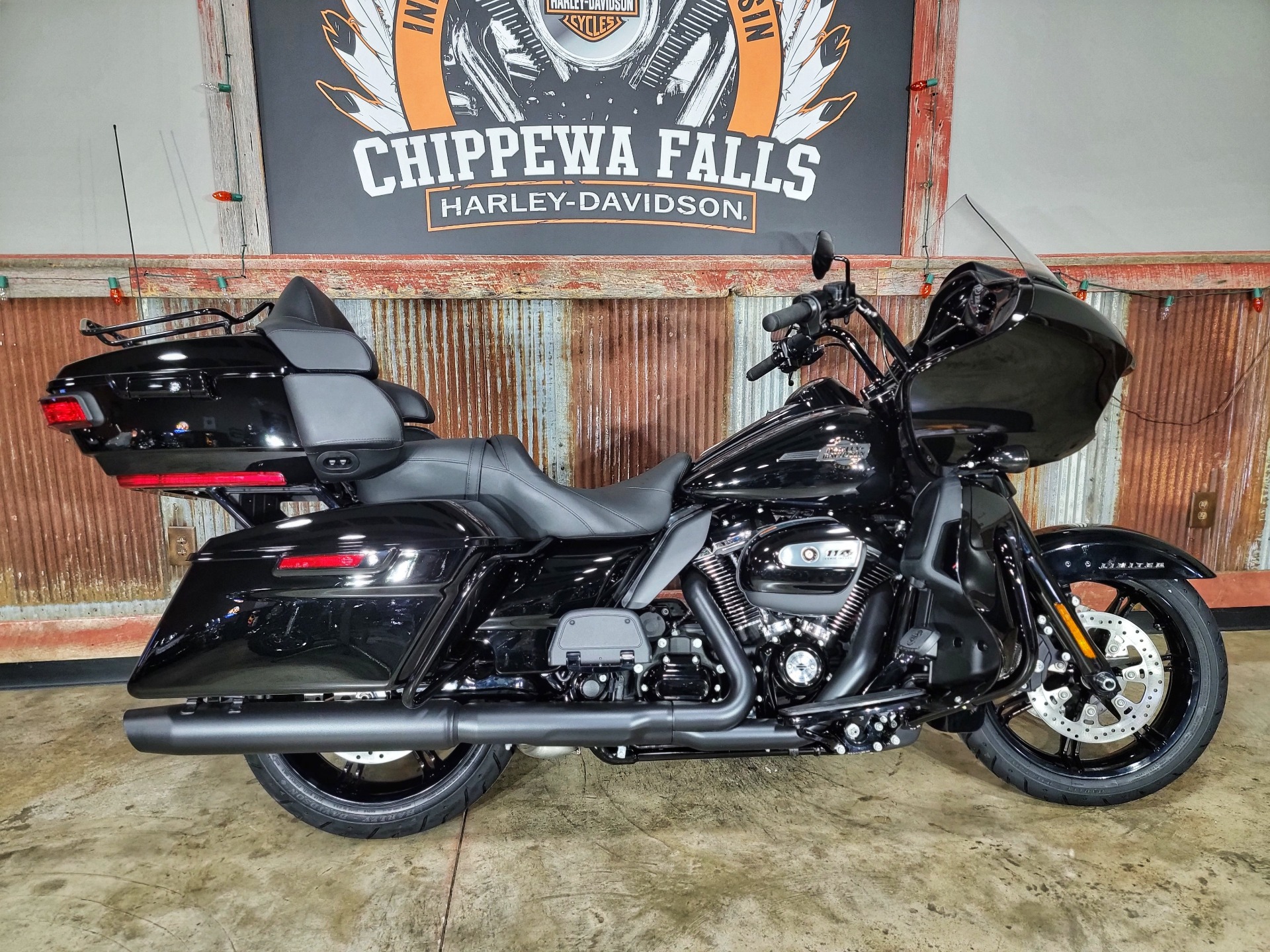 2023 Harley-Davidson Road Glide® Limited in Chippewa Falls, Wisconsin - Photo 1