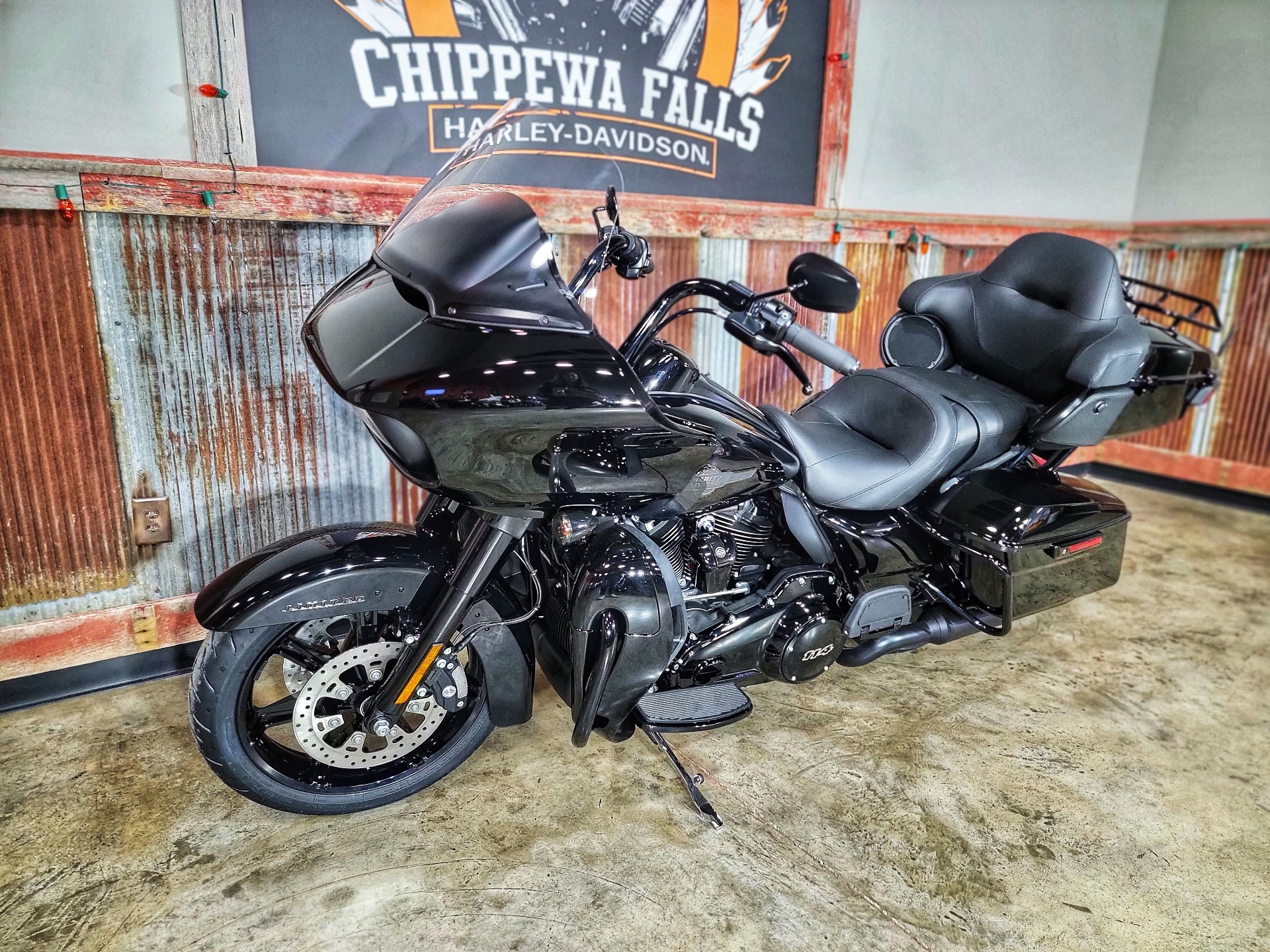 2023 Harley-Davidson Road Glide® Limited in Chippewa Falls, Wisconsin - Photo 12