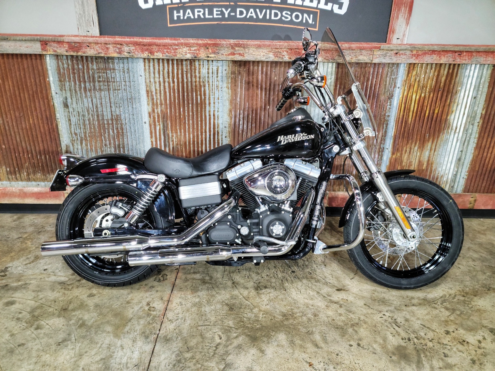 Used 2011 Harley Davidson Dyna Street Bob Vivid Black Motorcycles In Chippewa Falls Wi B0565