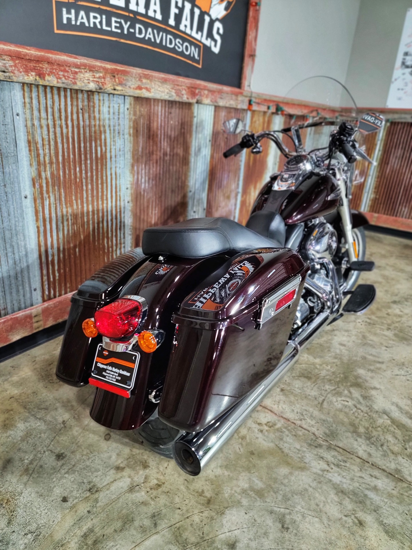 2014 Harley-Davidson Dyna® Switchback™ in Chippewa Falls, Wisconsin - Photo 6