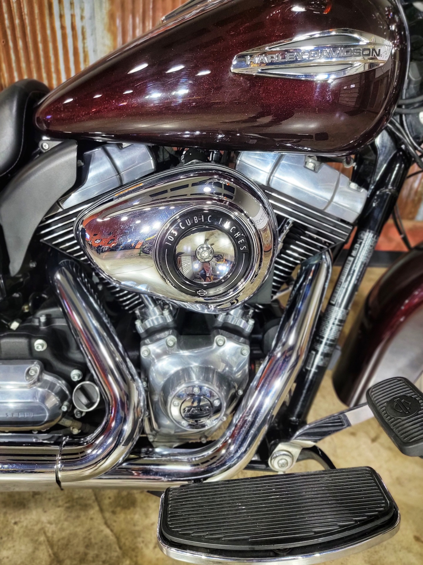 2014 Harley-Davidson Dyna® Switchback™ in Chippewa Falls, Wisconsin - Photo 8
