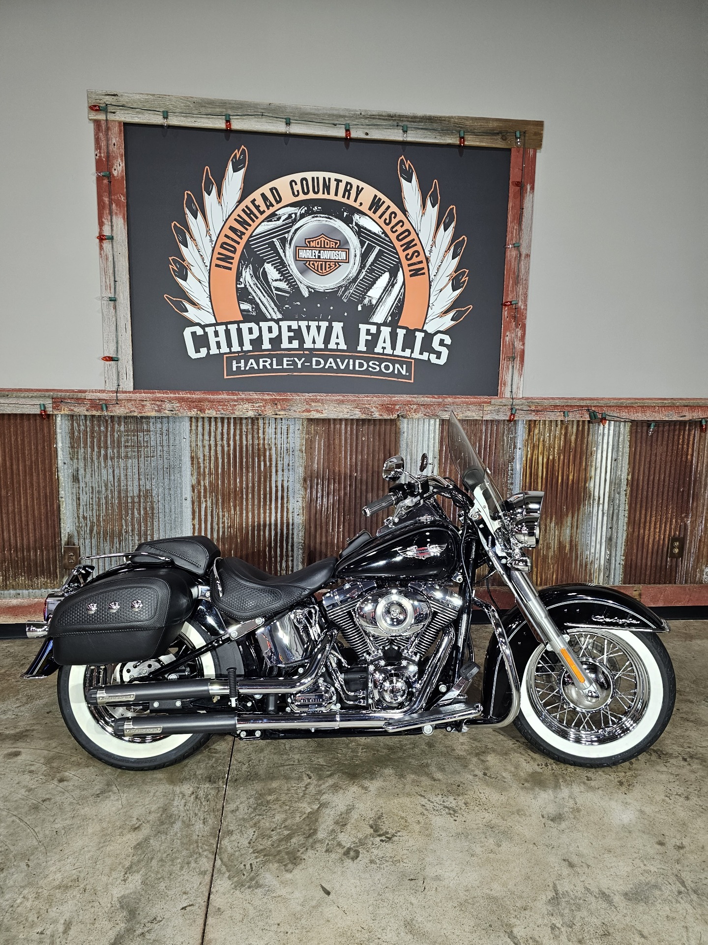 2011 Harley-Davidson Softail® Deluxe in Chippewa Falls, Wisconsin - Photo 2