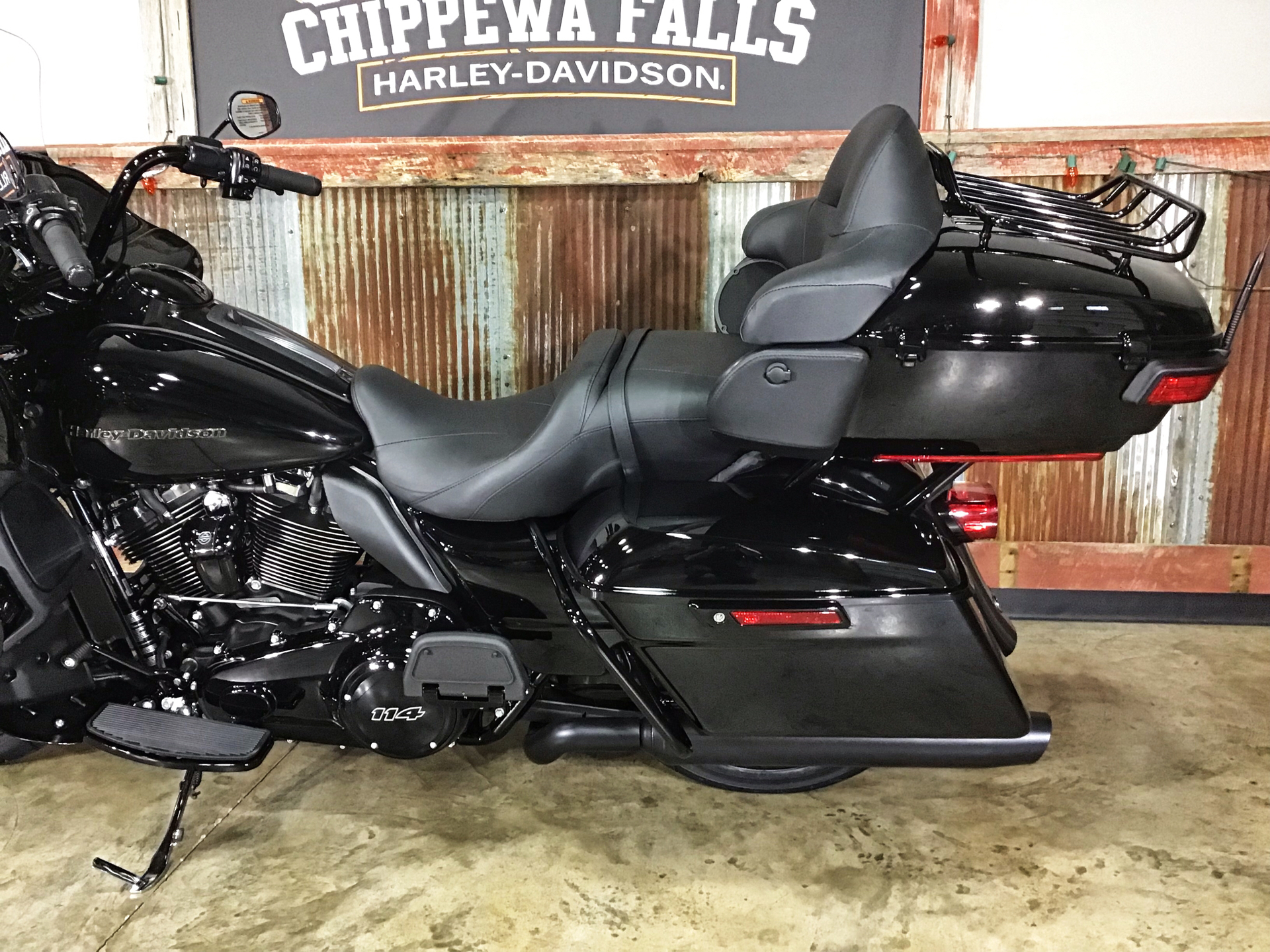 2022 Harley-Davidson Road Glide® Limited in Chippewa Falls, Wisconsin - Photo 13