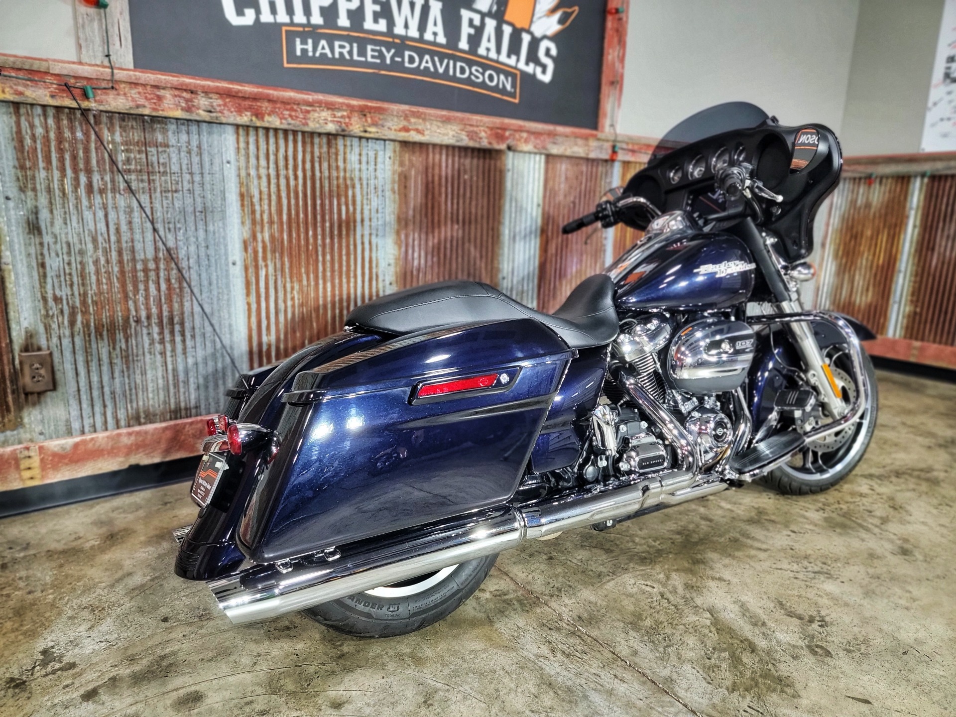 2019 Harley-Davidson Street Glide® in Chippewa Falls, Wisconsin - Photo 5