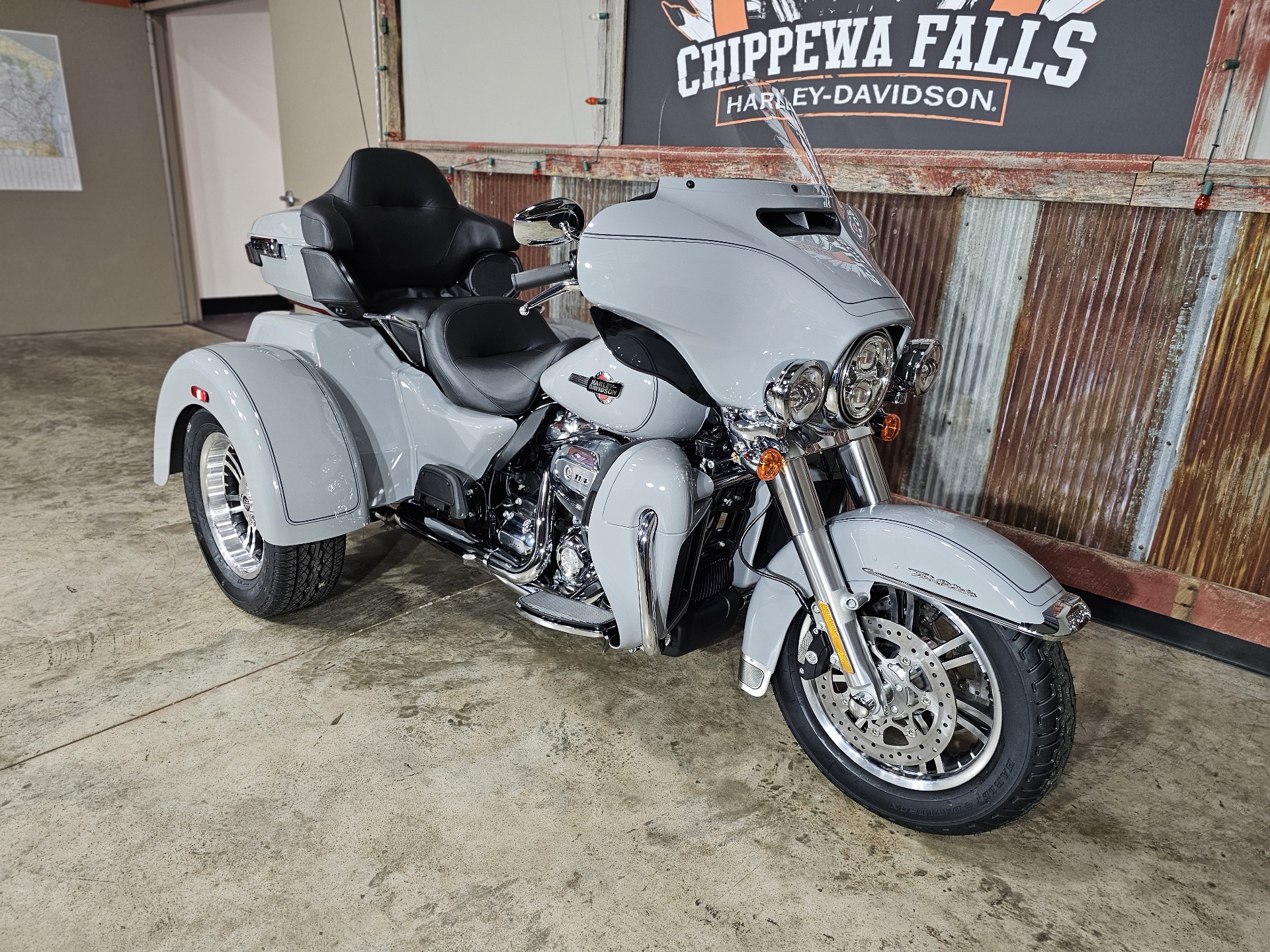 2024 Harley-Davidson Tri Glide® Ultra in Chippewa Falls, Wisconsin - Photo 3