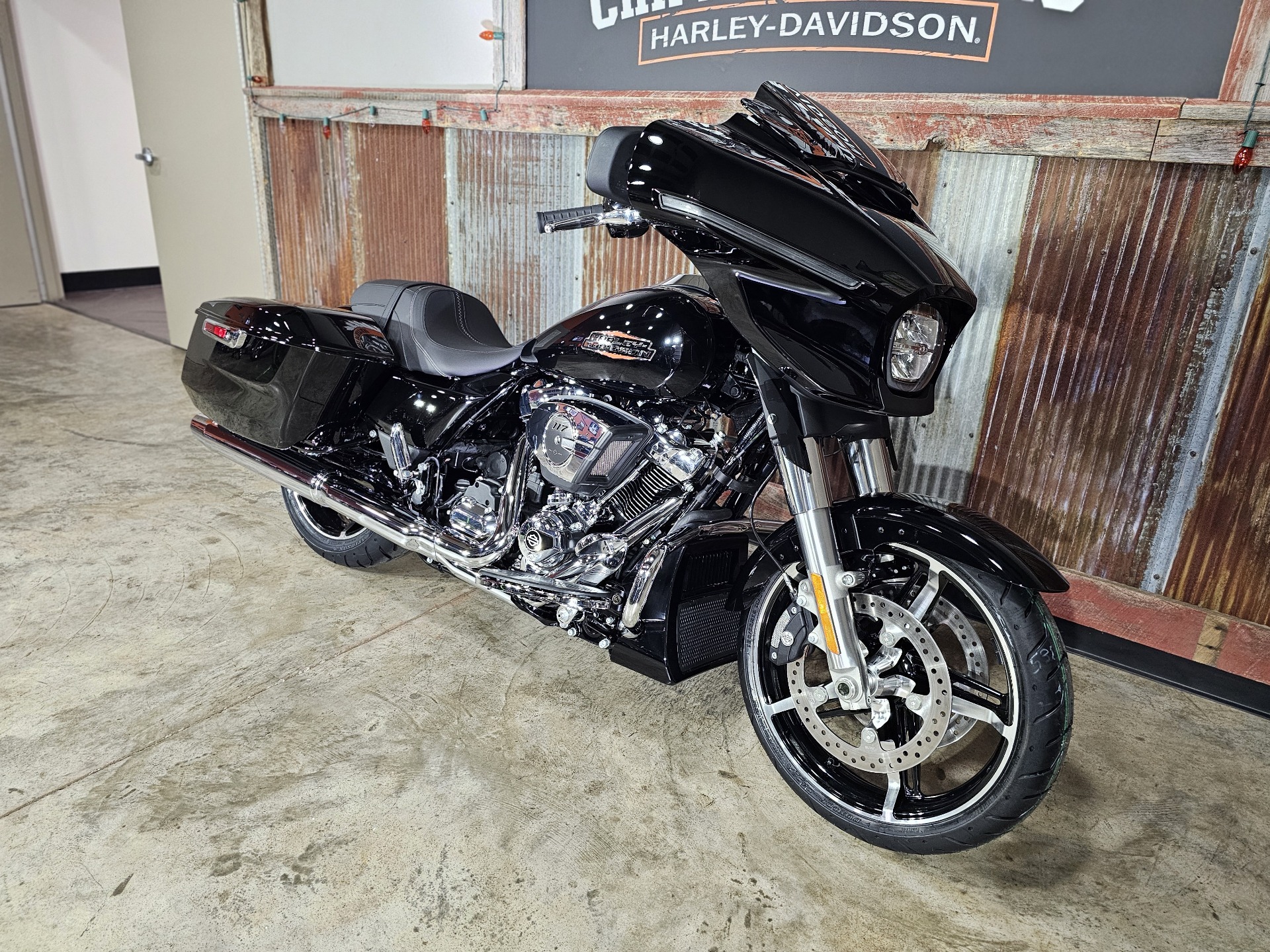 2024 Harley-Davidson Street Glide® in Chippewa Falls, Wisconsin - Photo 4