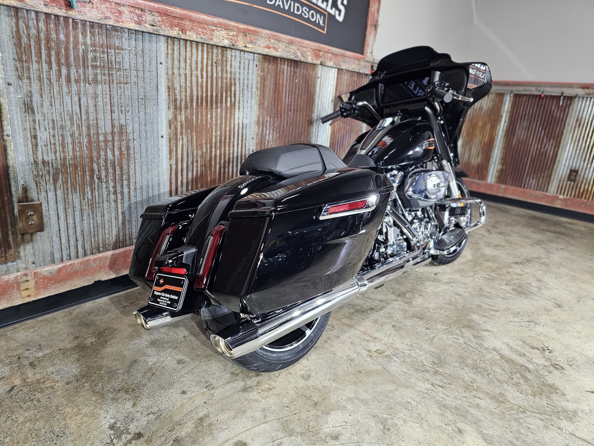 2024 Harley-Davidson Street Glide® in Chippewa Falls, Wisconsin - Photo 9
