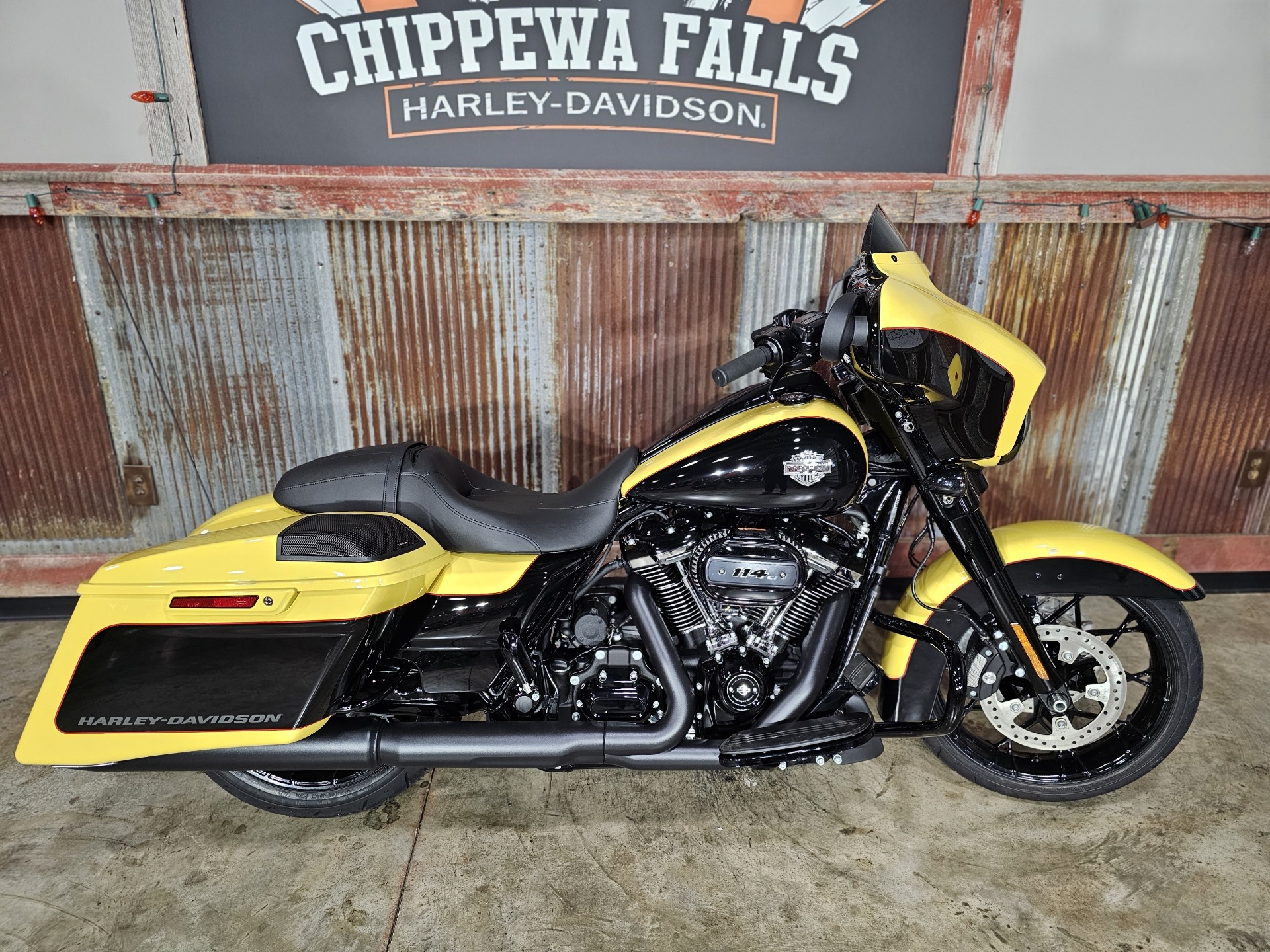 2023 Harley-Davidson Street Glide® Special in Chippewa Falls, Wisconsin - Photo 1