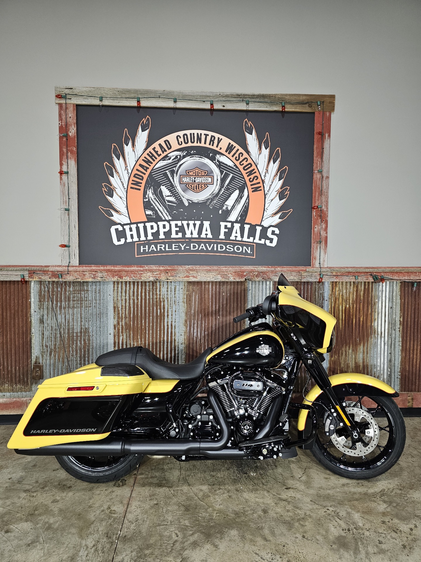 2023 Harley-Davidson Street Glide® Special in Chippewa Falls, Wisconsin - Photo 2