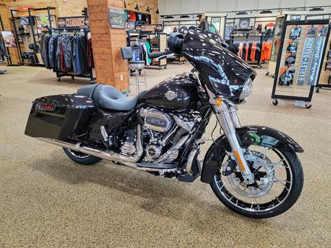 2021 Harley-Davidson Street Glide® Special in Sauk Rapids, Minnesota - Photo 3