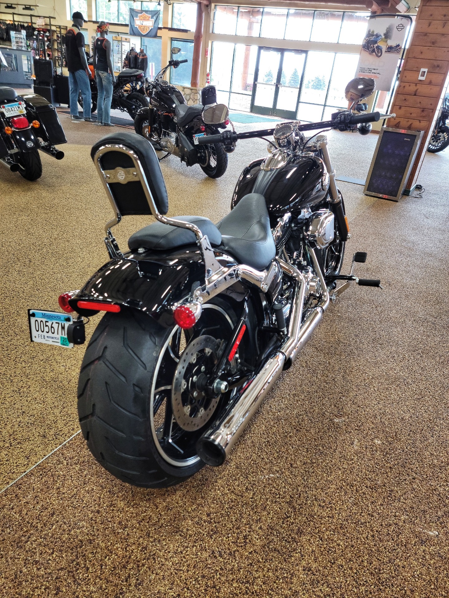 2016 Harley-Davidson Breakout® in Sauk Rapids, Minnesota - Photo 4