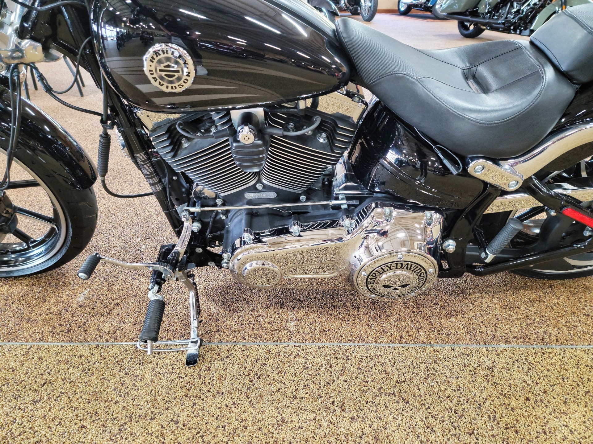 2016 Harley-Davidson Breakout® in Sauk Rapids, Minnesota - Photo 15