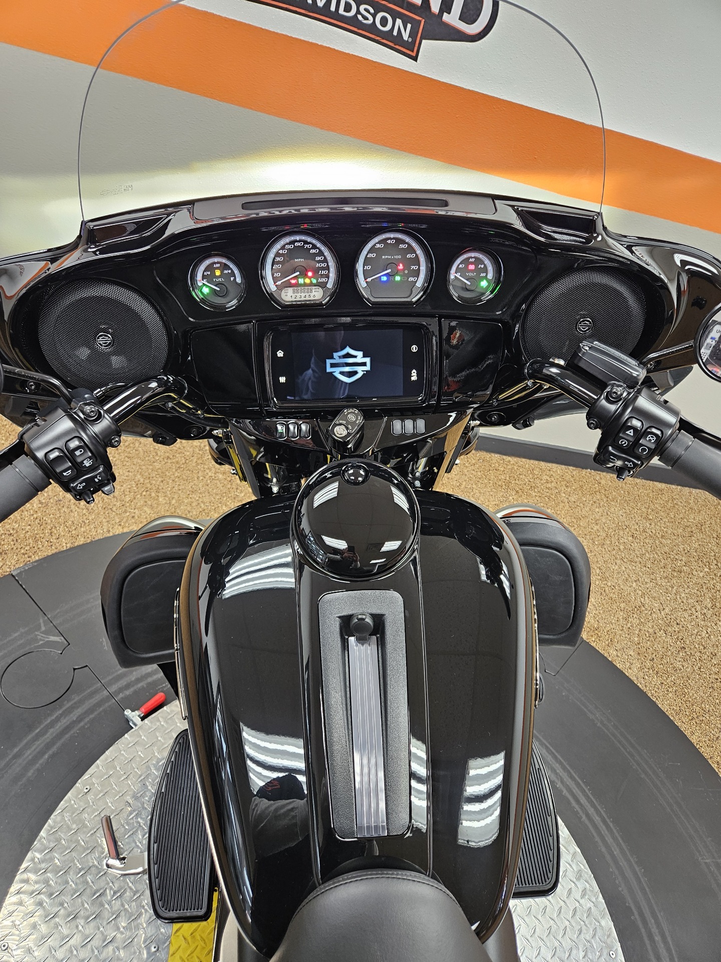 2024 Harley-Davidson Ultra Limited in Sauk Rapids, Minnesota - Photo 14