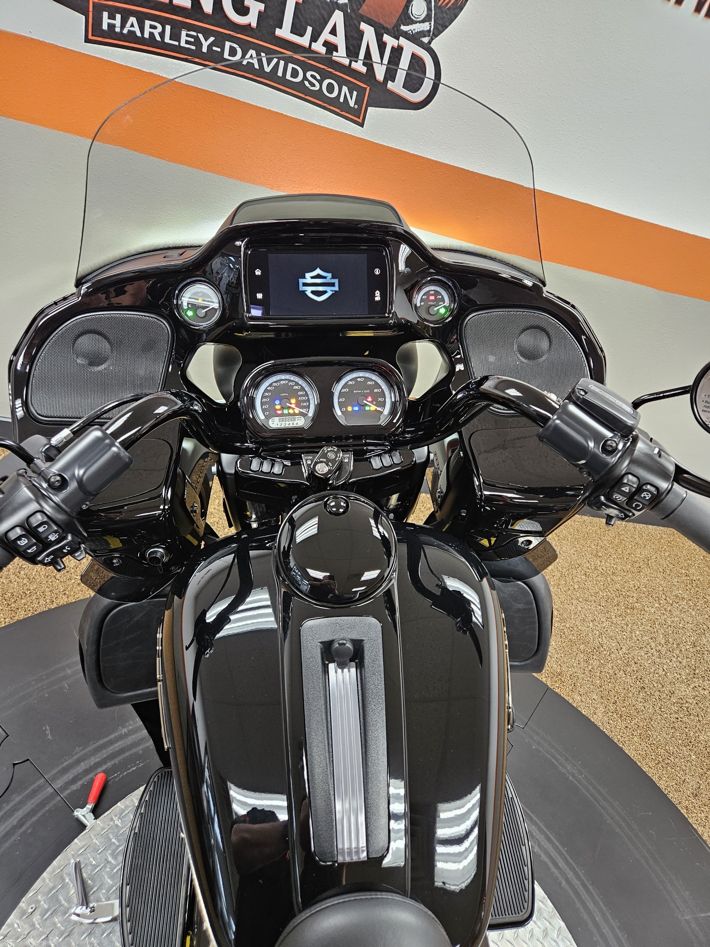 2024 Harley-Davidson Road Glide® Limited in Sauk Rapids, Minnesota - Photo 13