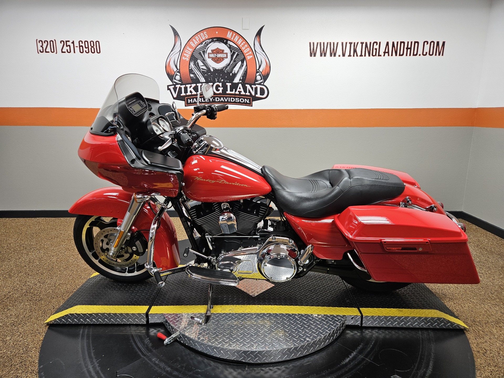 2010 Harley-Davidson Road Glide® Custom in Sauk Rapids, Minnesota - Photo 10