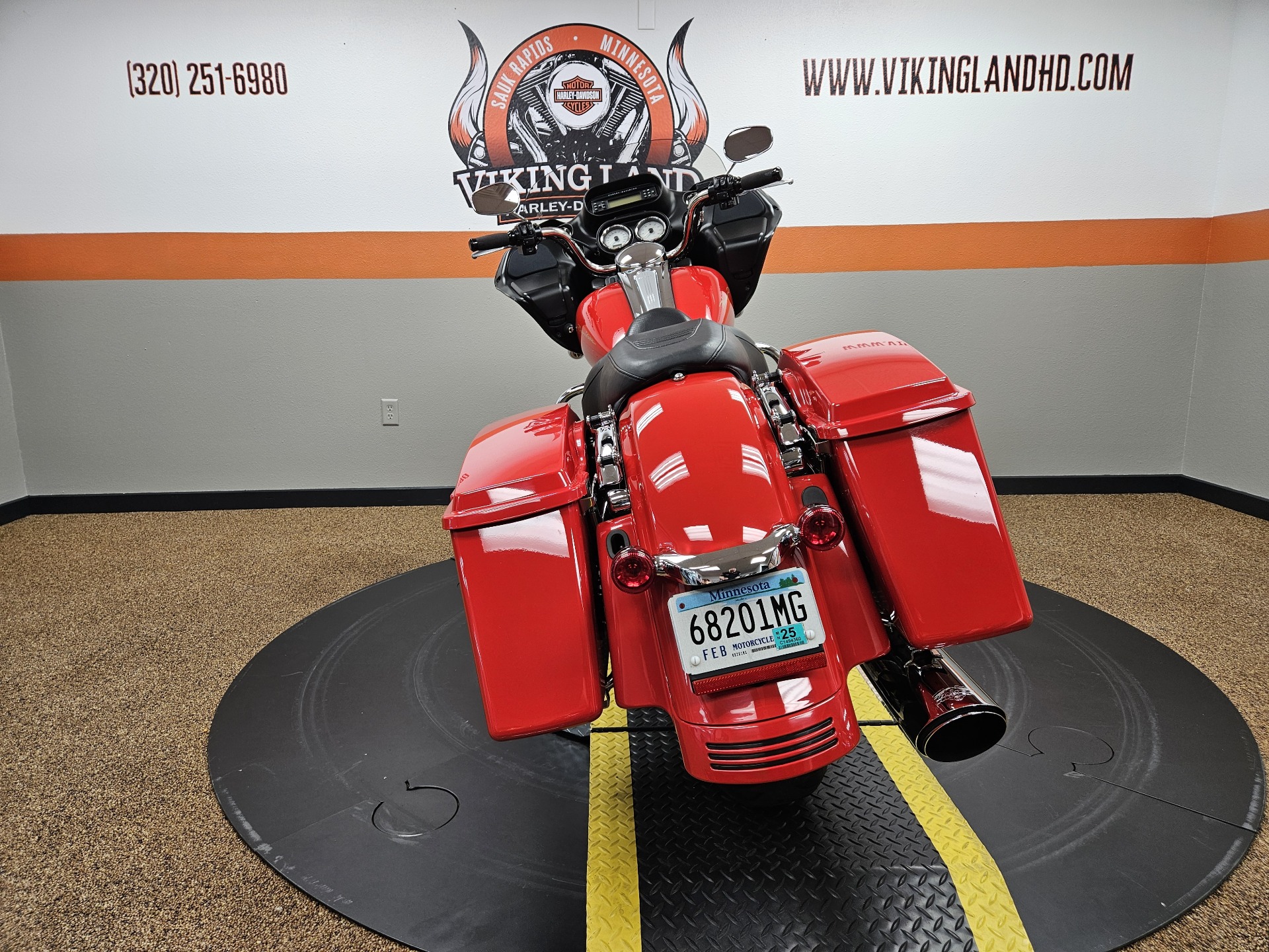 2010 Harley-Davidson Road Glide® Custom in Sauk Rapids, Minnesota - Photo 8