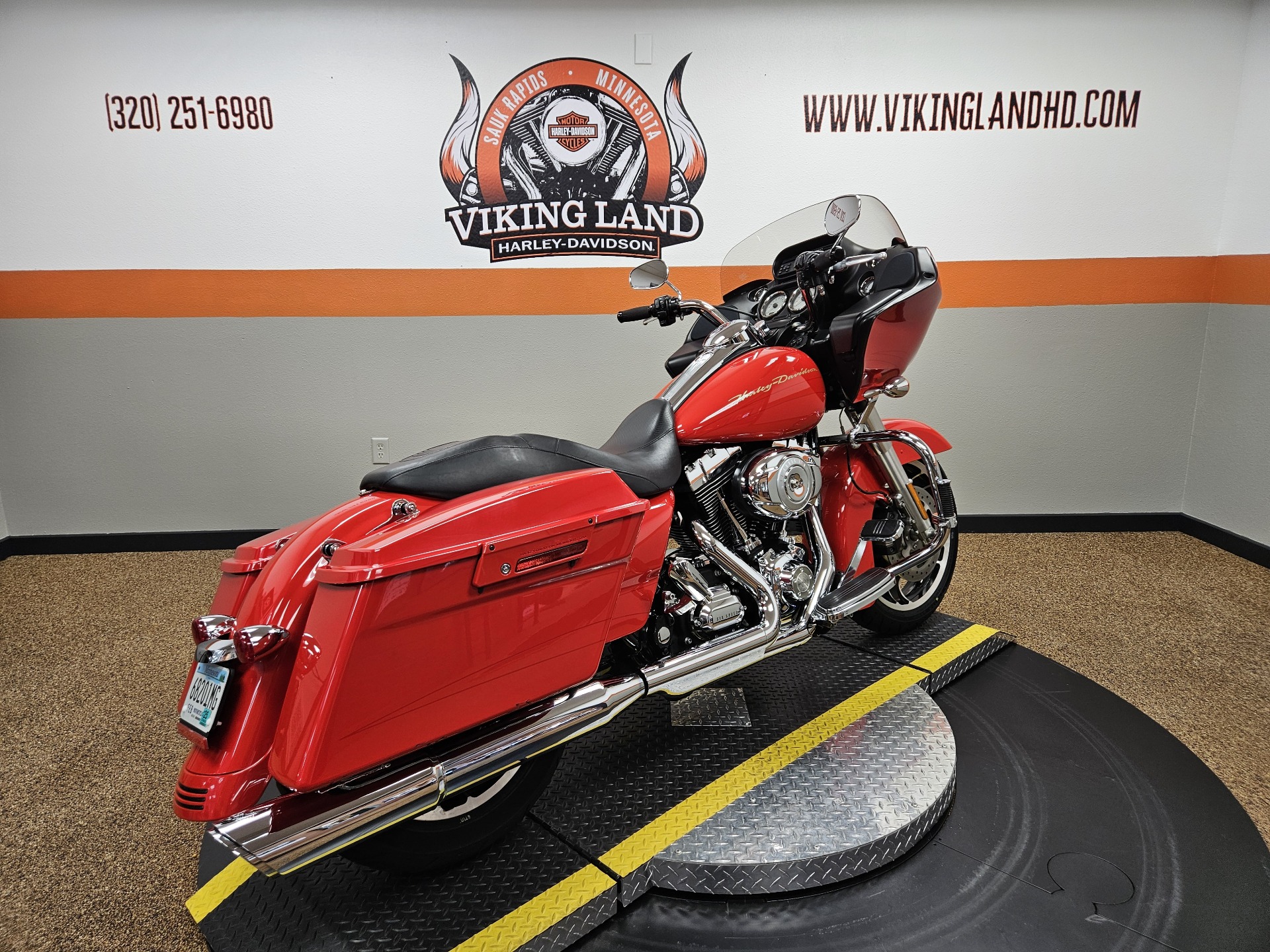 2010 Harley-Davidson Road Glide® Custom in Sauk Rapids, Minnesota - Photo 12